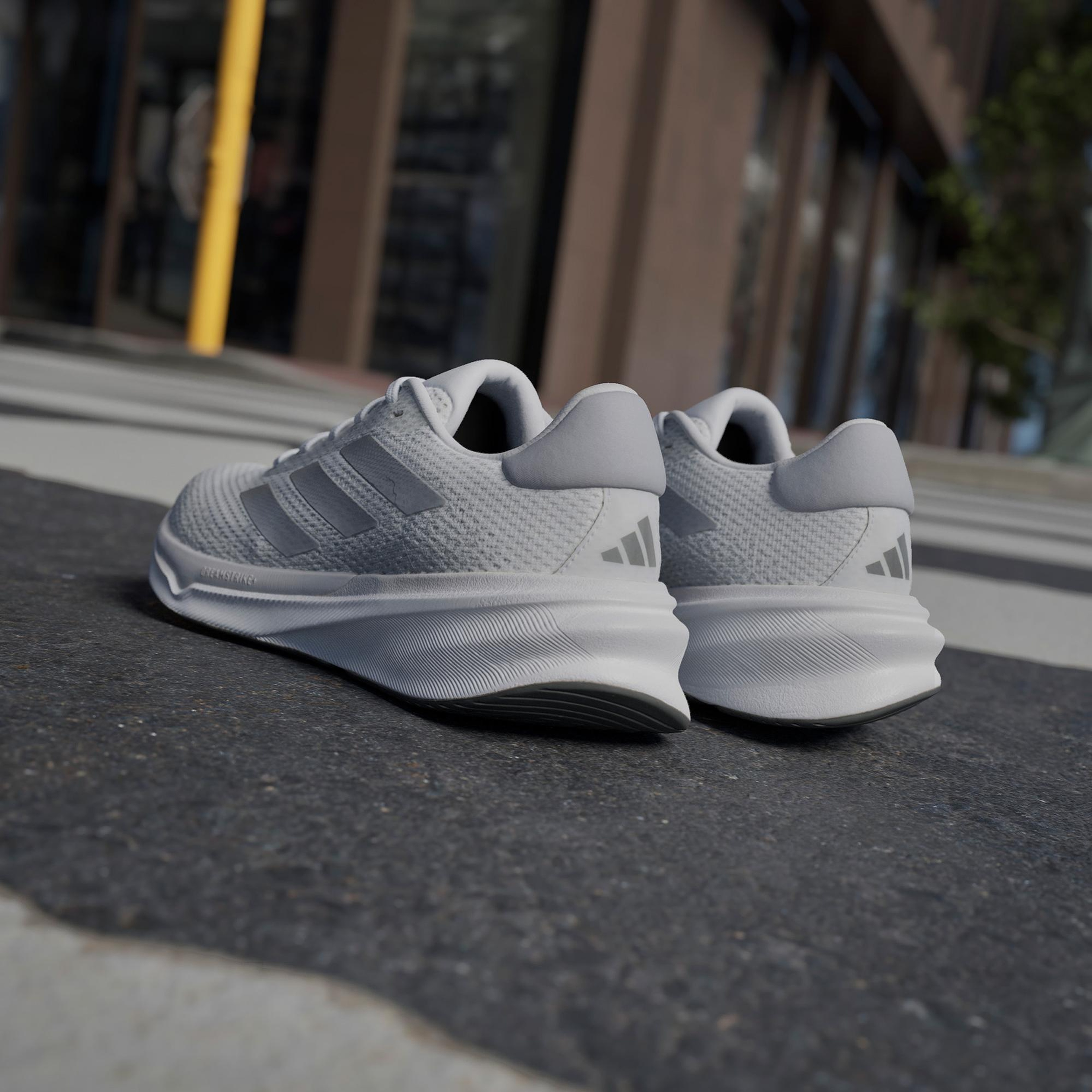 adidas Supernova Stride Kadın Gri Koşu Ayakkabısı