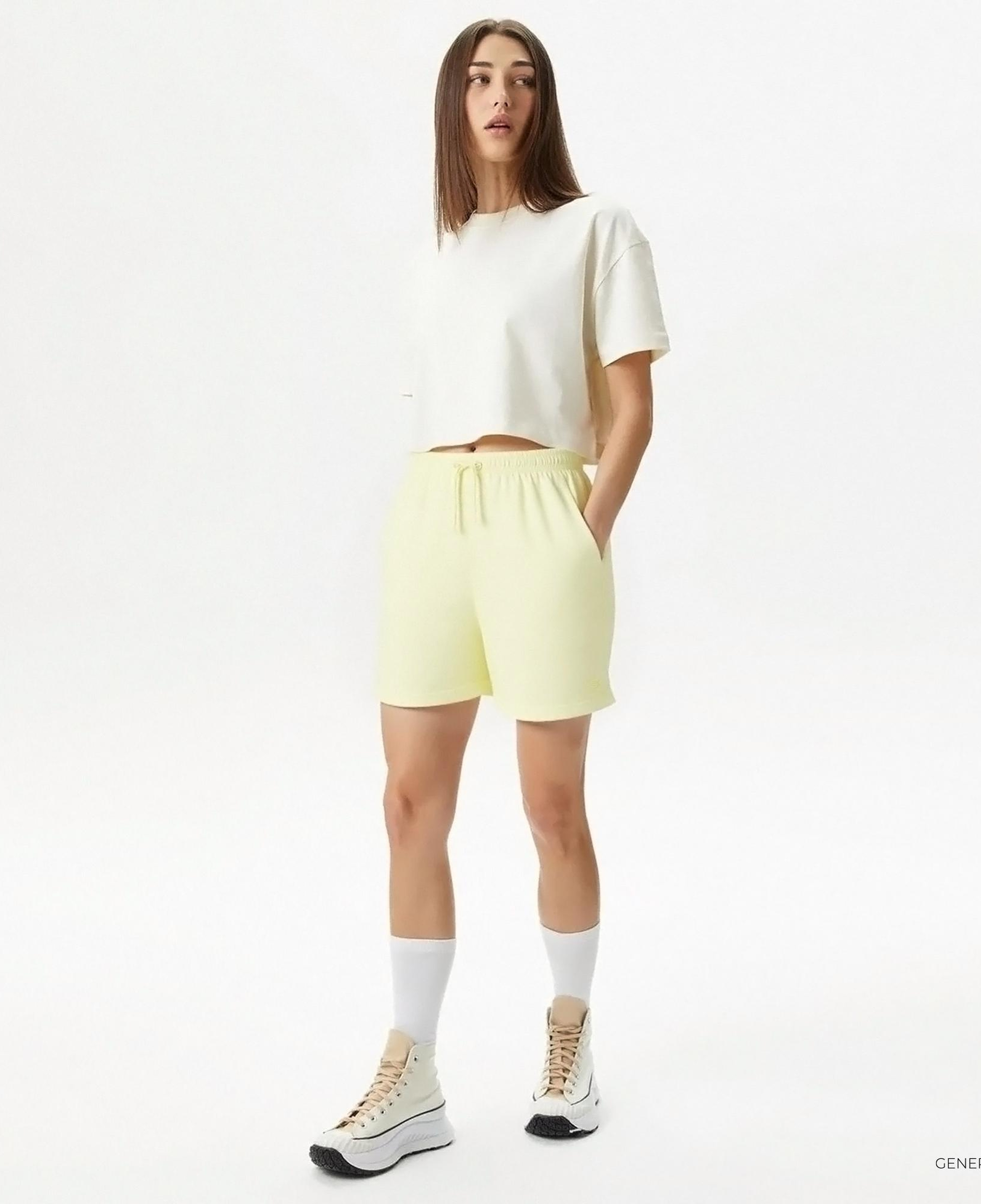 New Balance Athletics Kadın Sarı Koşu Şortu