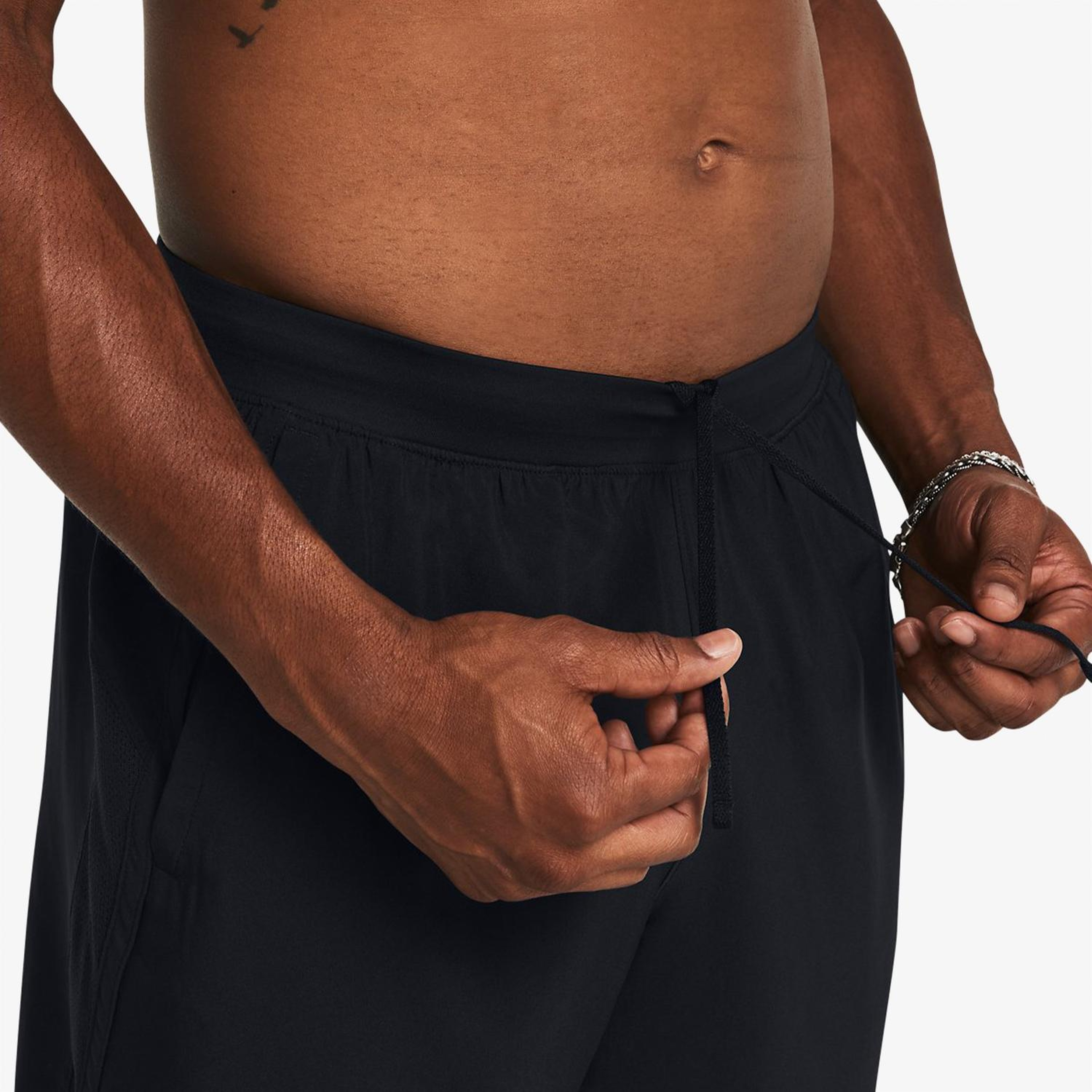 Under Armour Launch 7'' Erkek Siyah Koşu Şortu