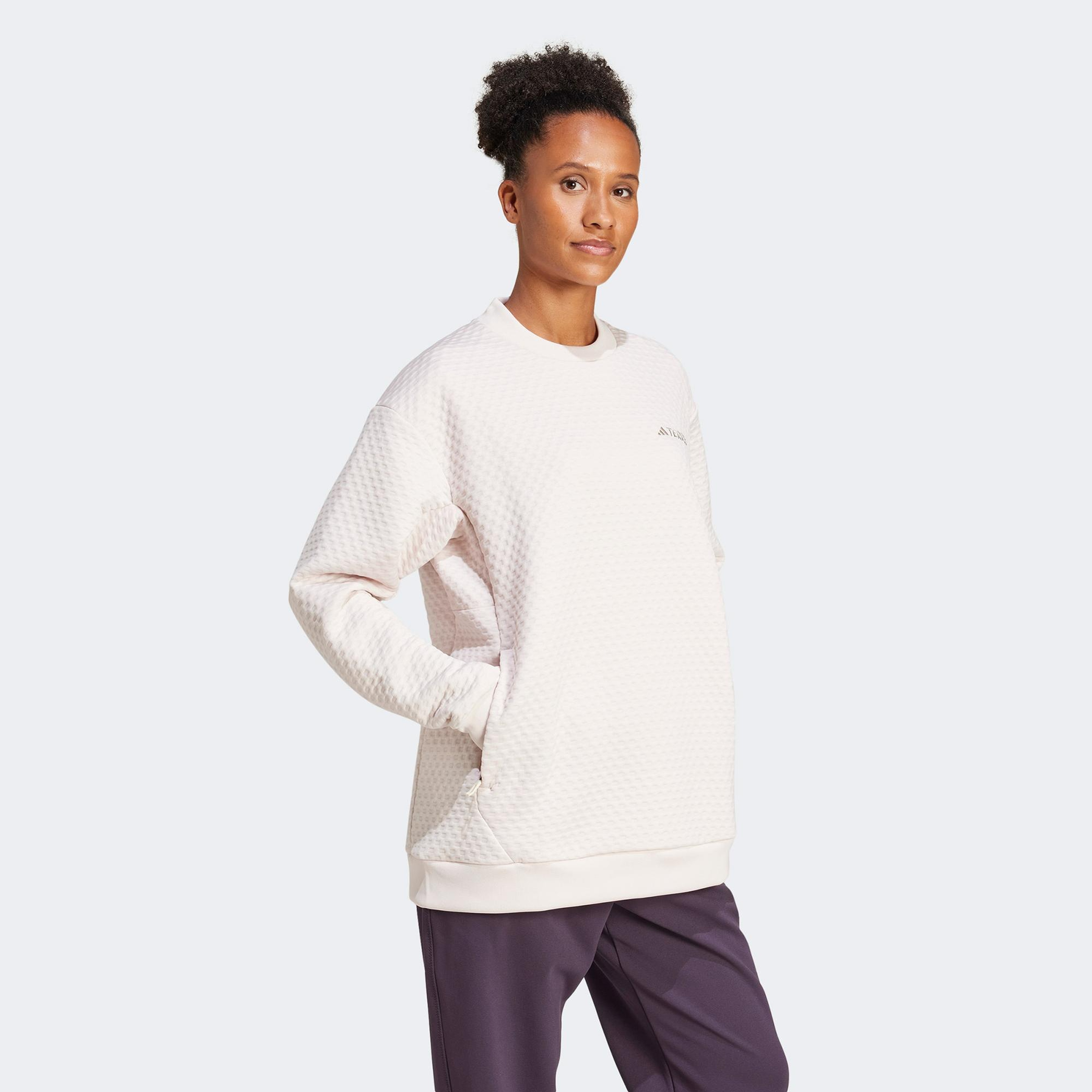 adidas XPL Crew Neck Kadın Beyaz Günlük Sweatshirt