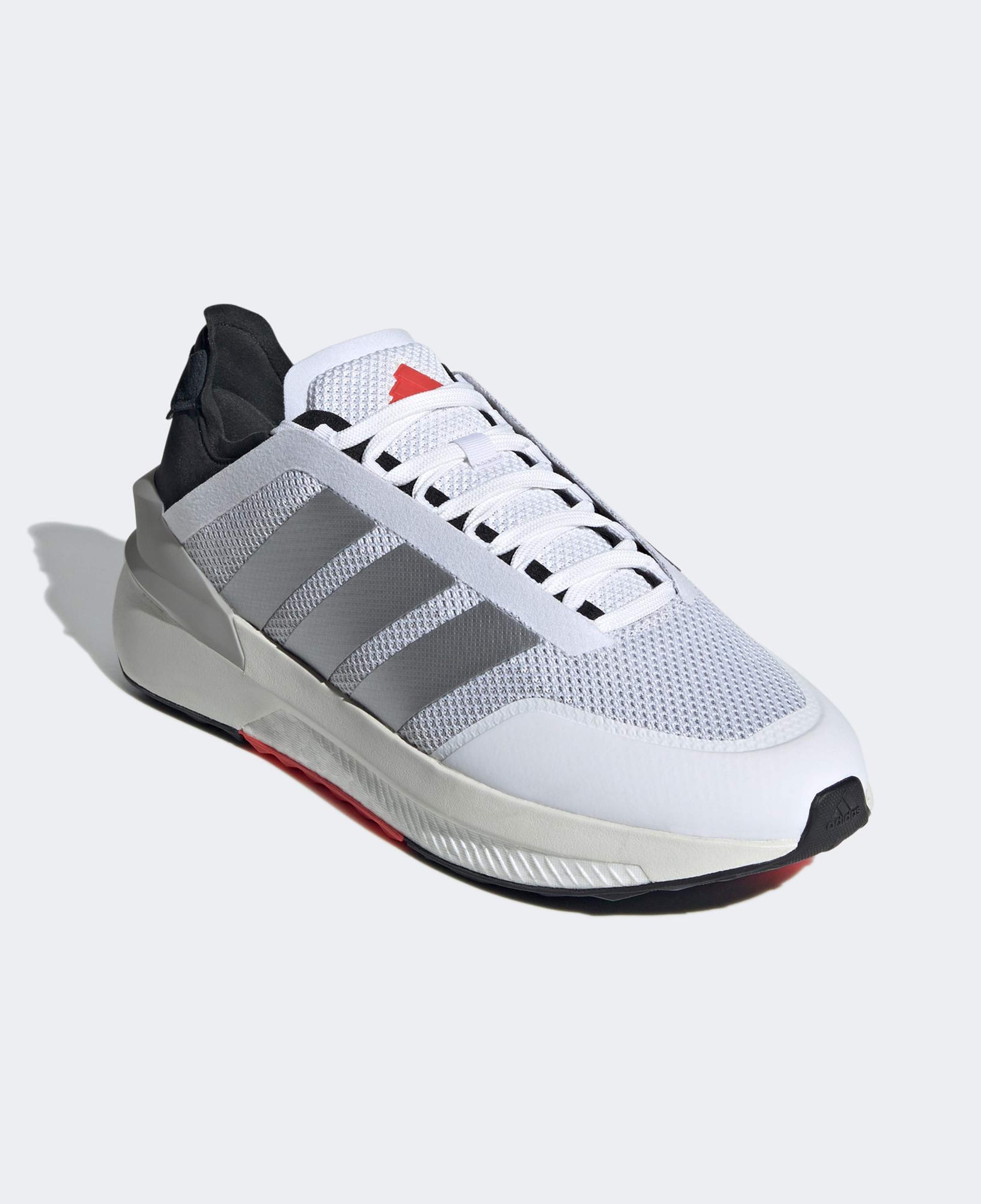 adidas Avryn Unisex Beyaz Koşu Ayakkabısı