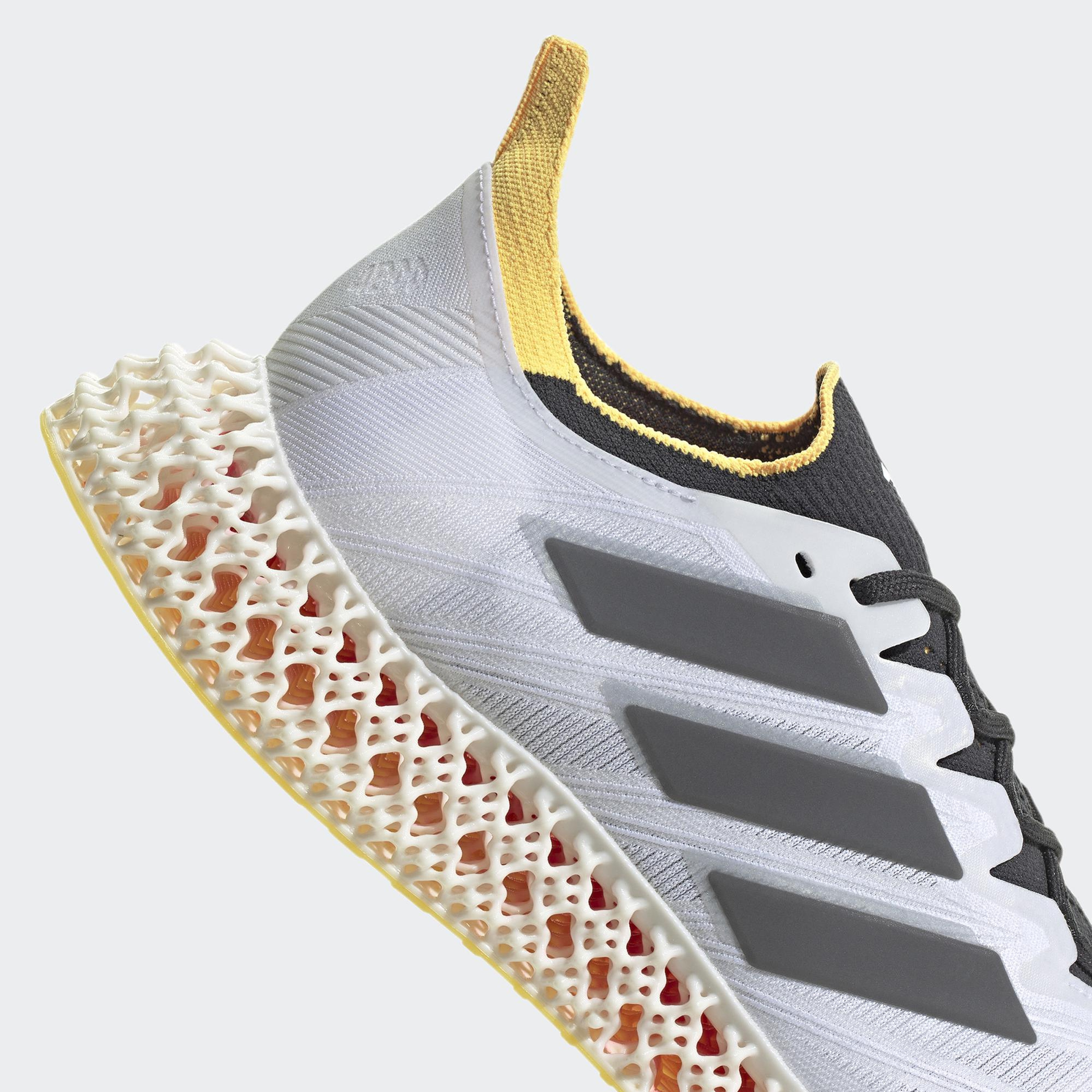 adidas 4DFWD Erkek Beyaz Koşu Ayakkabısı