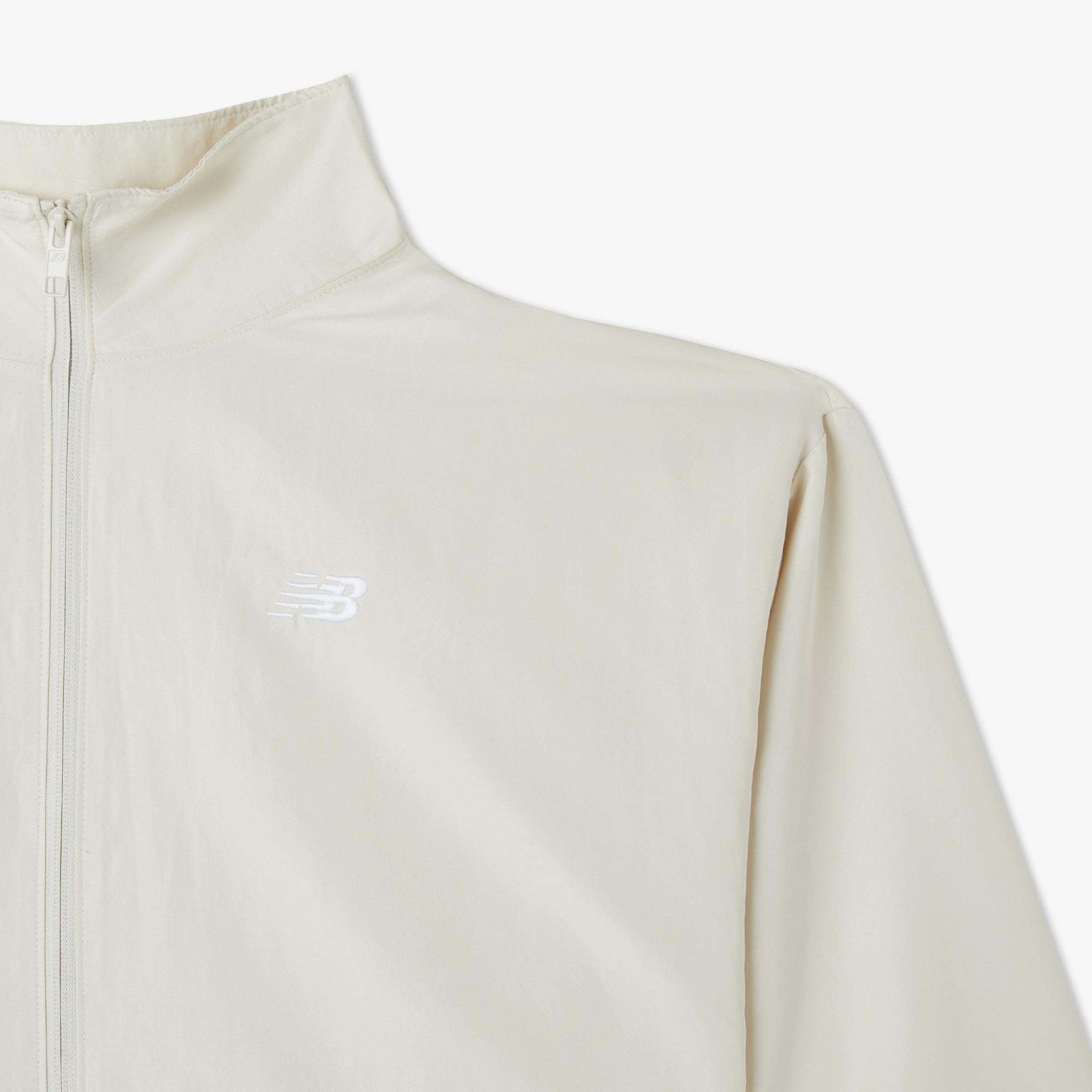 New Balance Woven Kadın Krem Outdoor Ceket