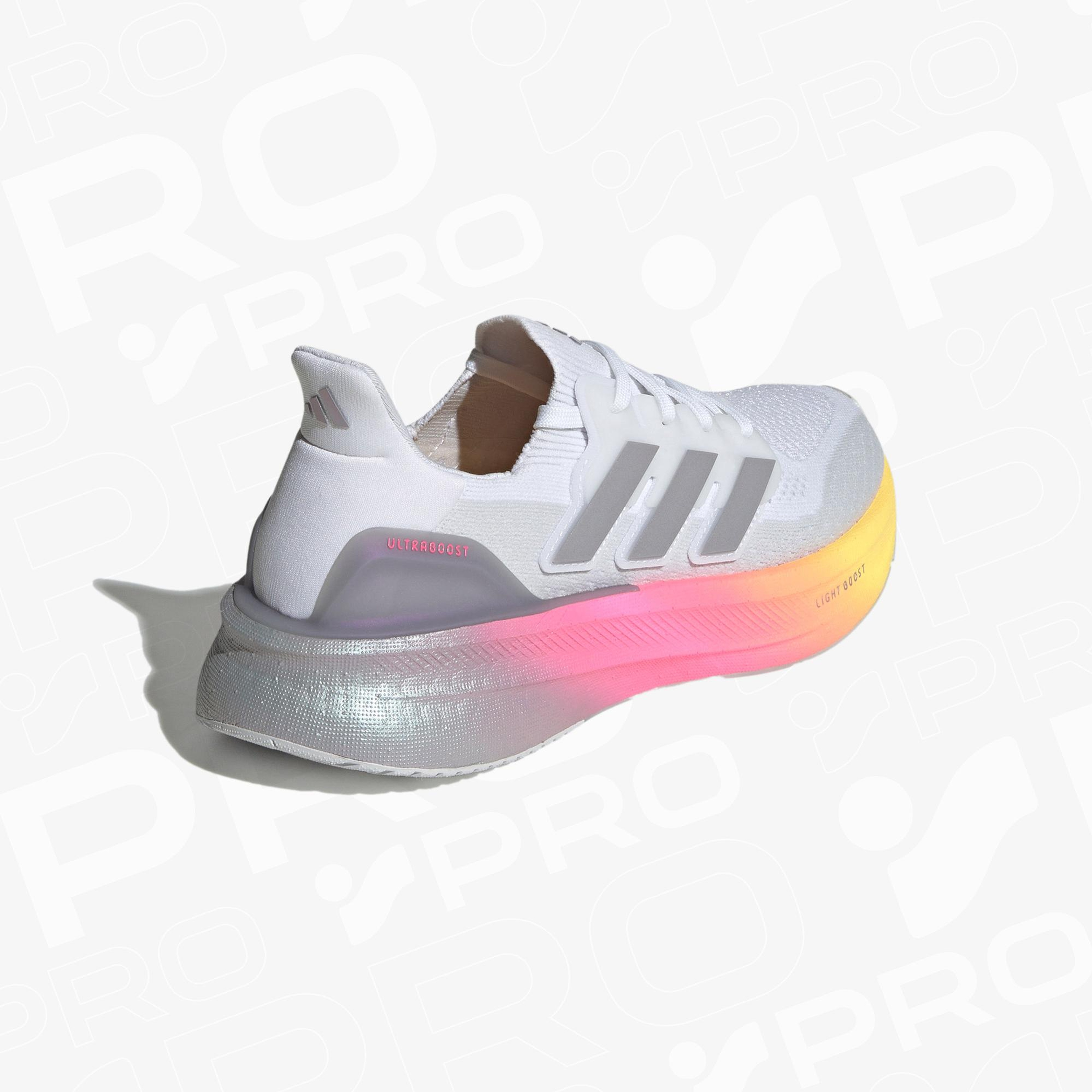adidas Ultraboost 5 Kadın Beyaz Koşu Ayakkabısı
