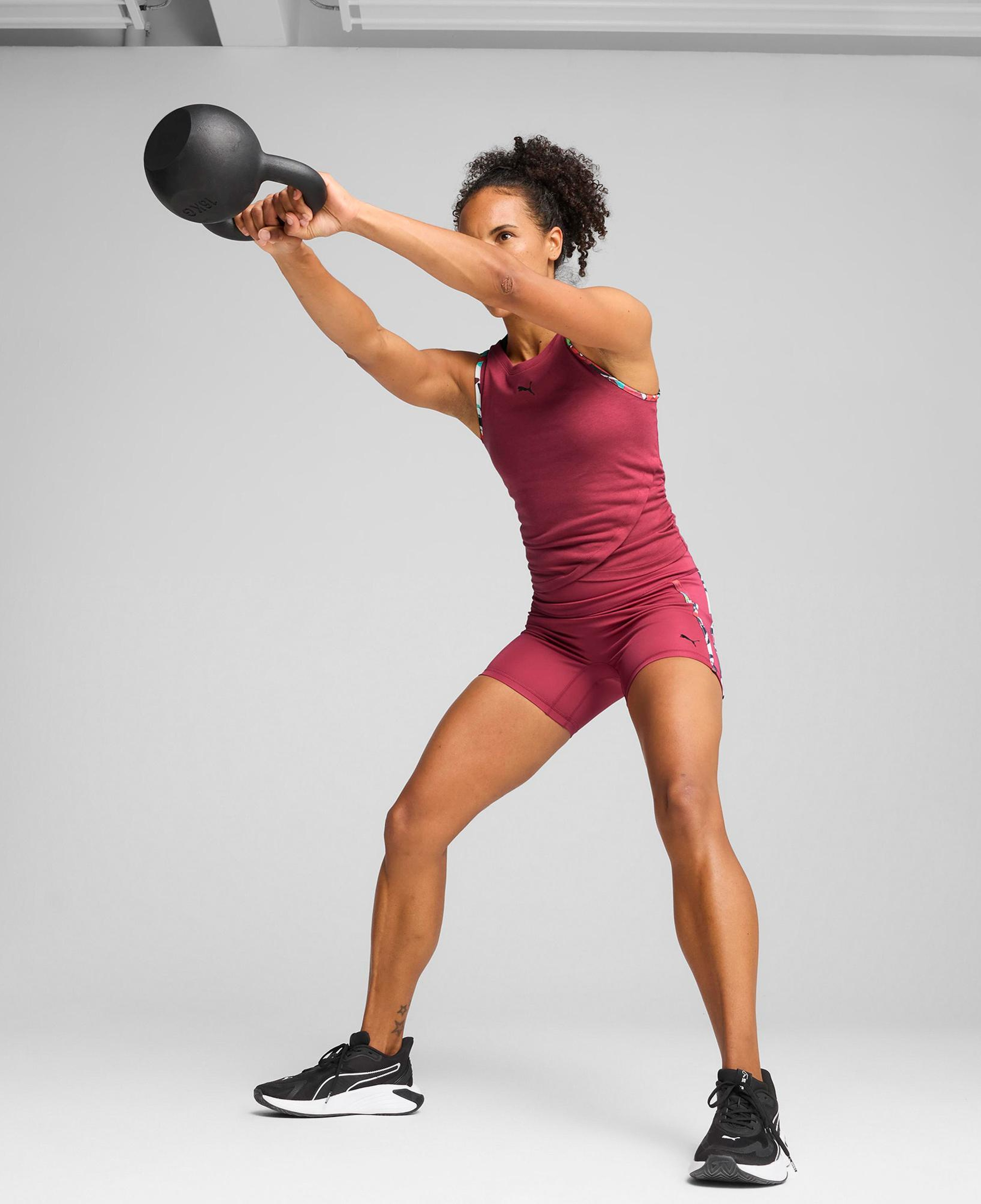 Puma Tropical Aop Hw 5 Kadın Pembe Antrenman Şortu