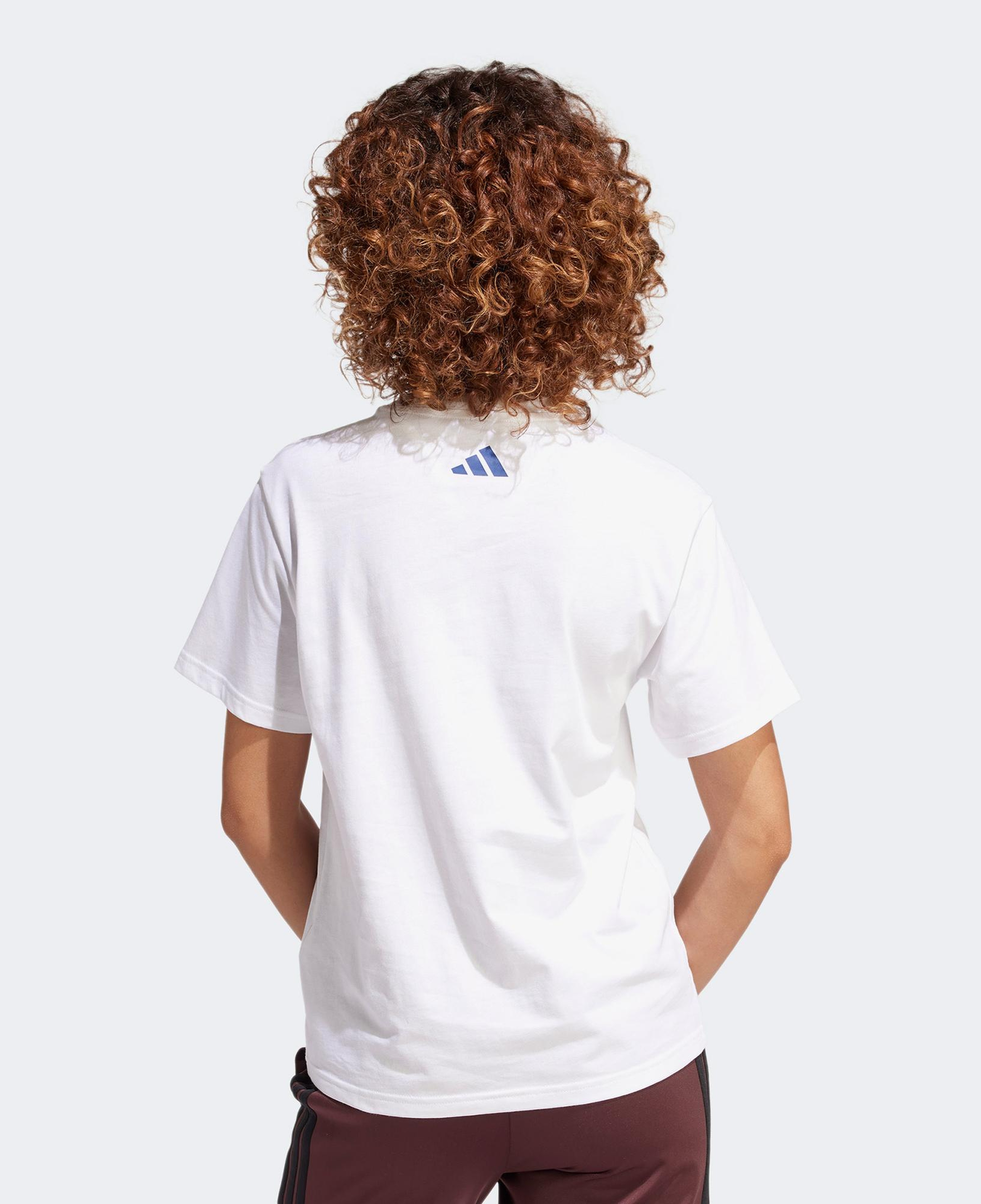 adidas Tech Illustrate Graphic Kadın Beyaz T-Shirt