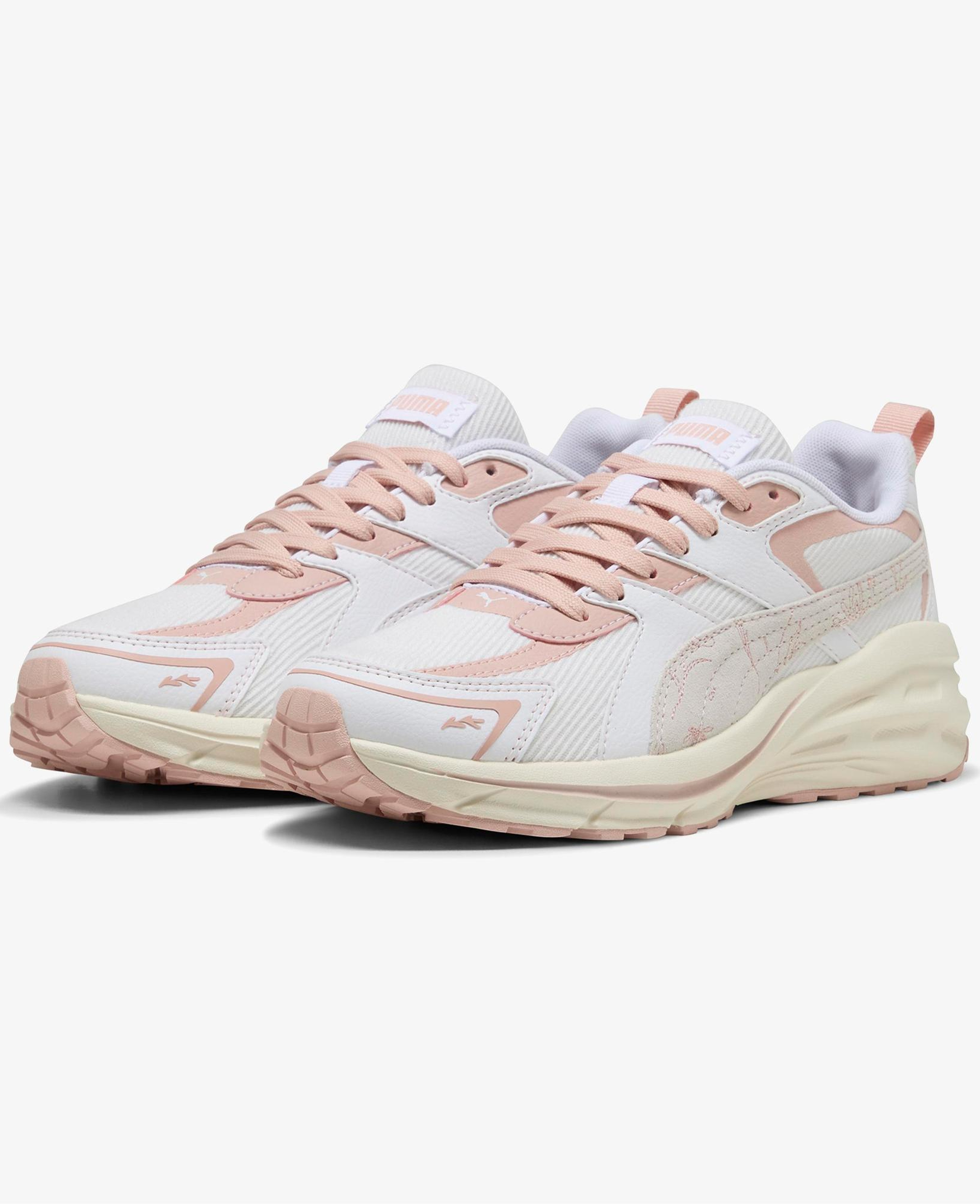 Puma Hypnotic Ls Crafted Flowers Kadın Beyaz Spor Ayakkabı