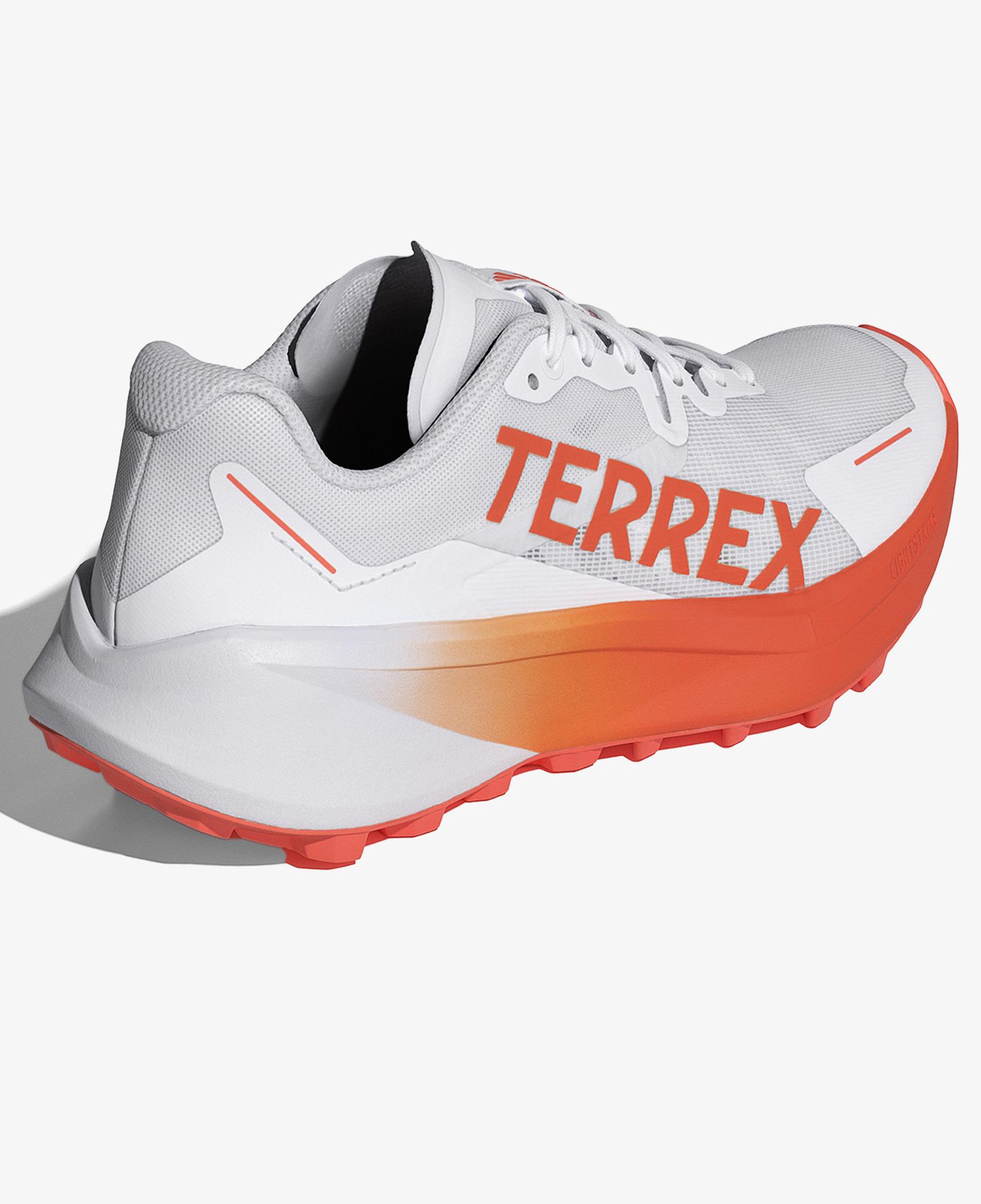 adidas Terrex Agravic 3 Arazi Kadın Beyaz Koşu Ayakkabısı