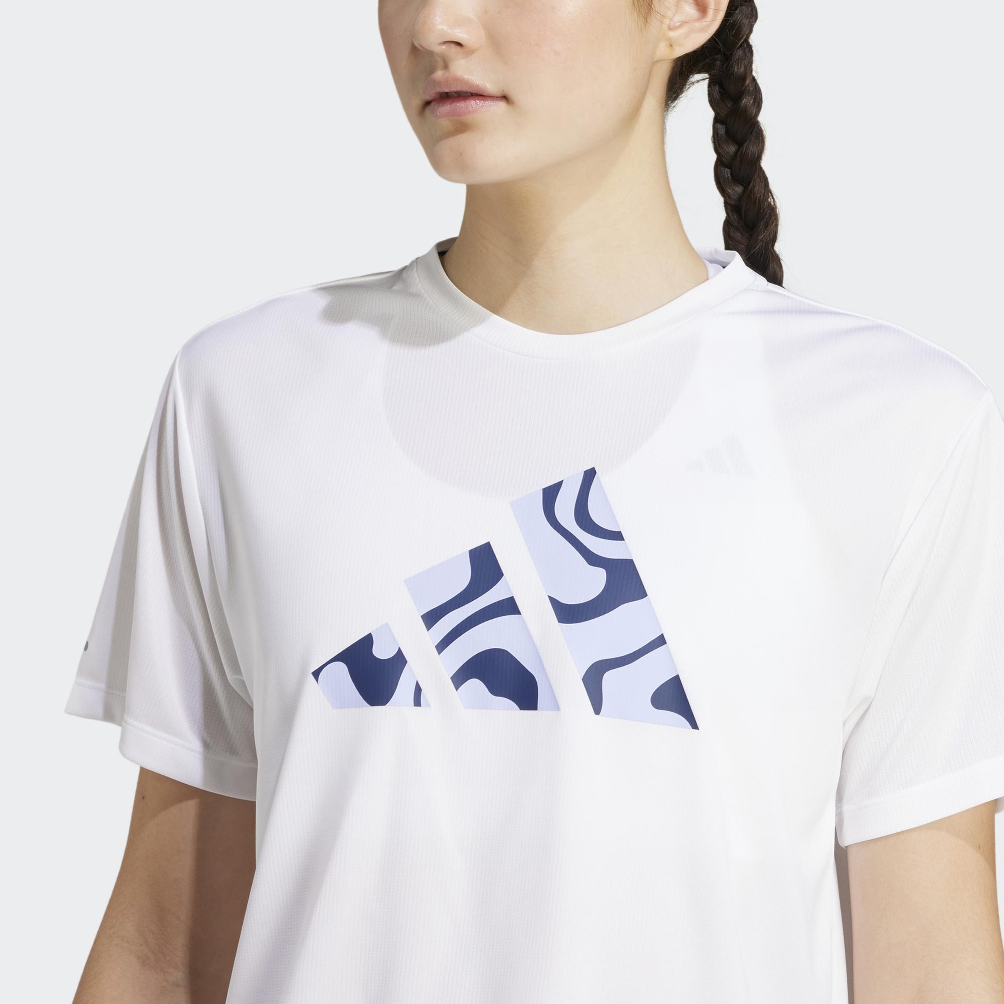 adidas Run It Brand Kadın Beyaz T-Shirt