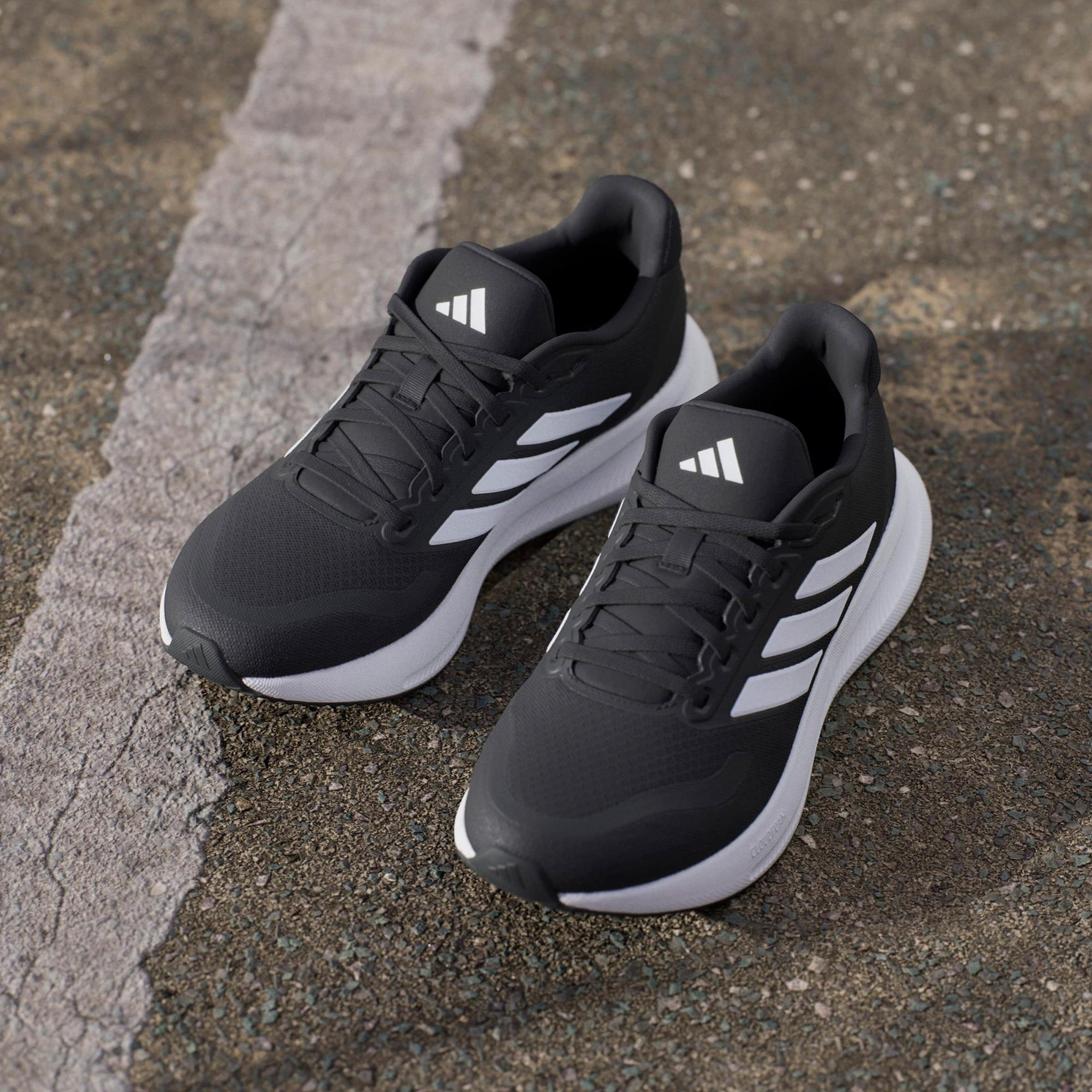 adidas Runfalcon 5 Kadın Siyah Koşu Ayakkabısı