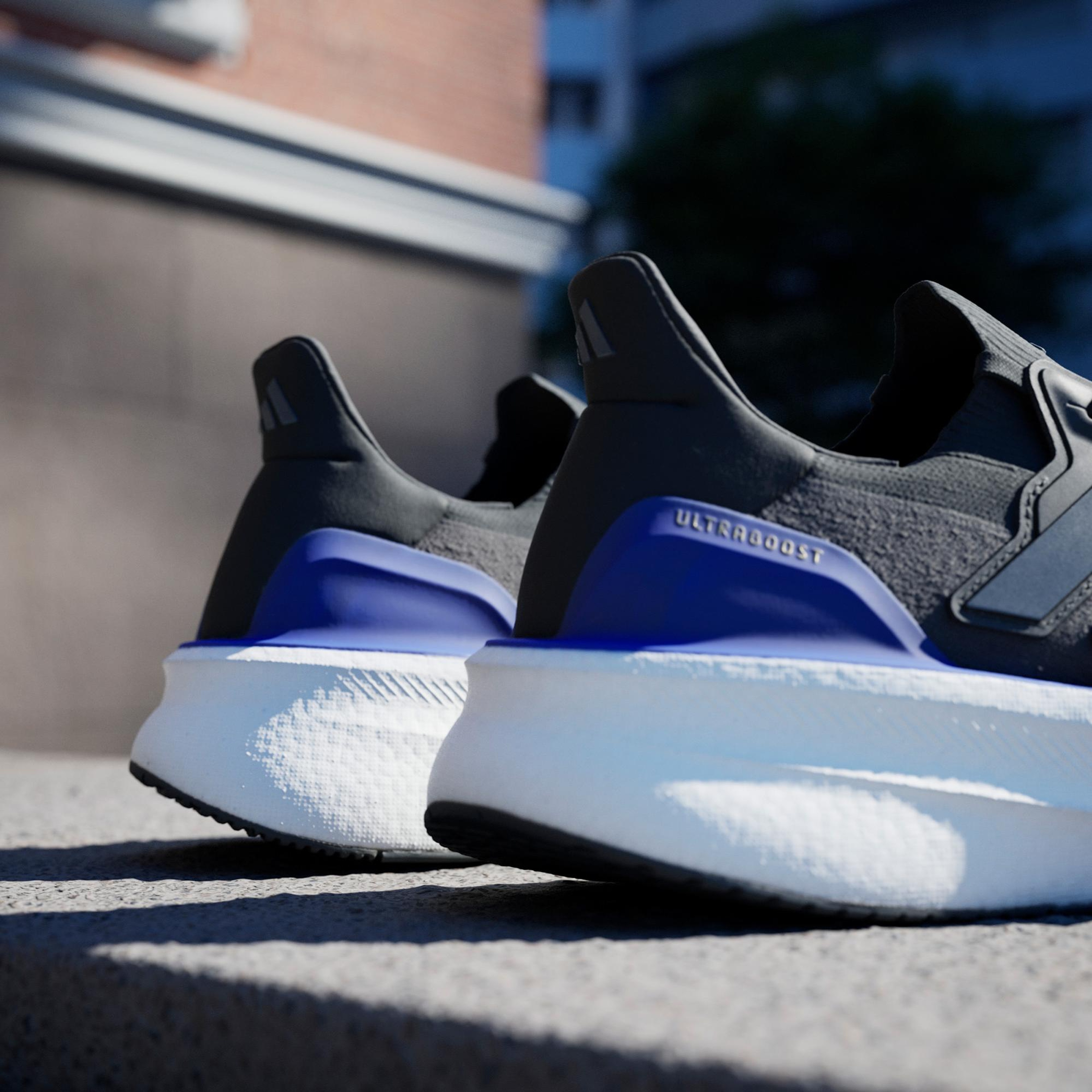 adidas Ultraboost 5 Erkek Siyah Koşu Ayakkabısı