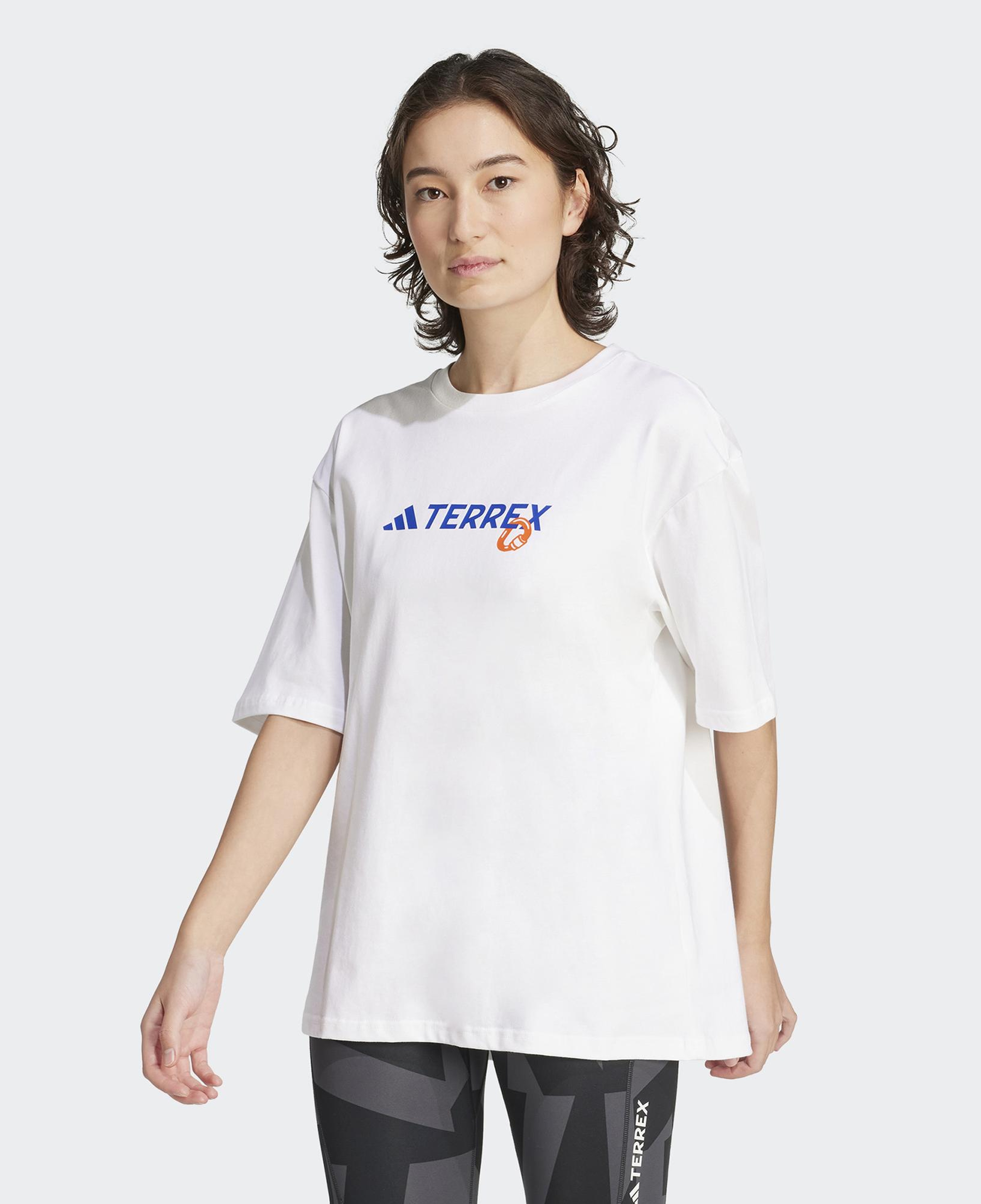 adidas Terrex Back Graphic Kadın Beyaz T-Shirt
