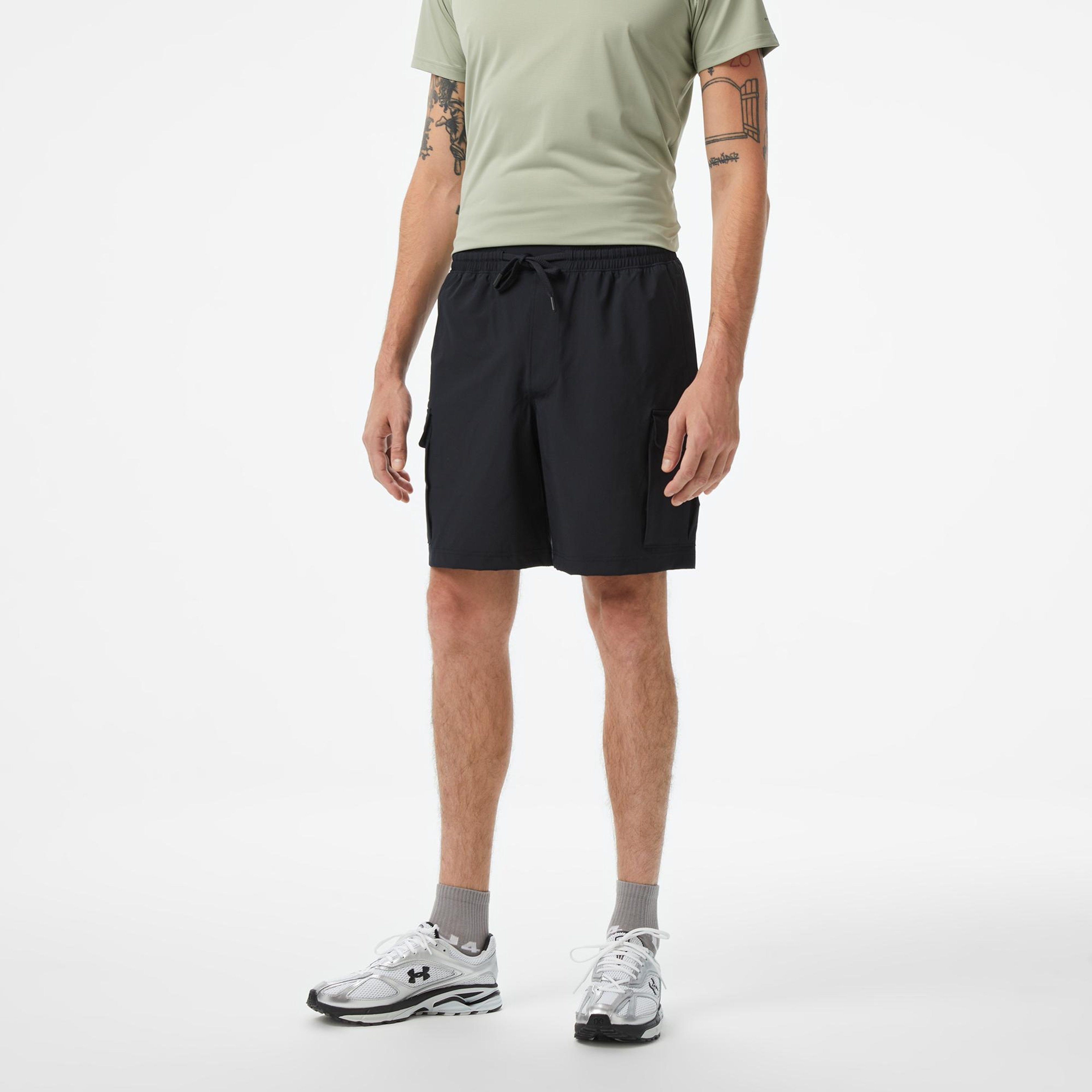 Under Armour Vibe Woven Cargo Erkek Siyah Şort