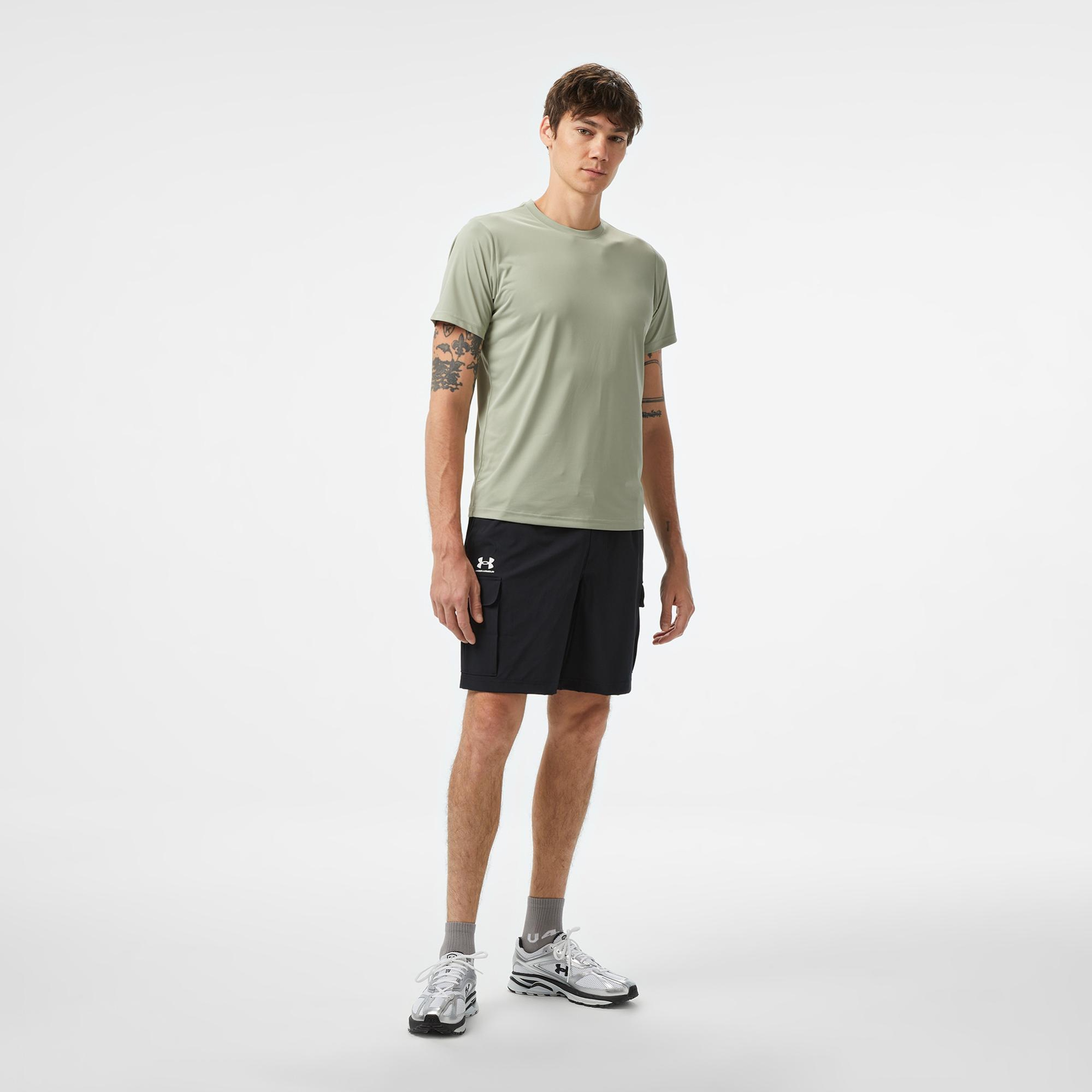 Under Armour Vibe Woven Cargo Erkek Siyah Şort