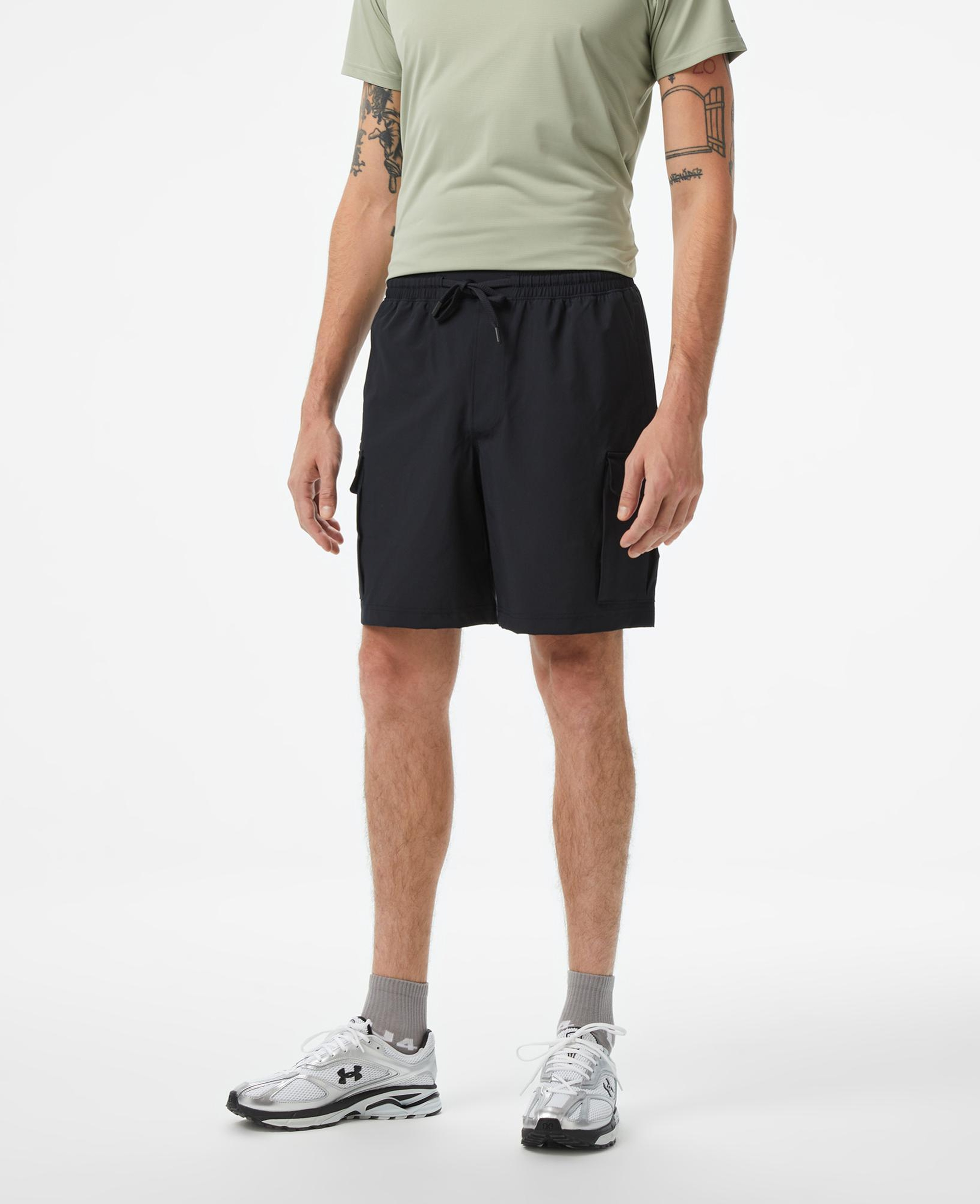 Under Armour Vibe Woven Cargo Erkek Siyah Şort