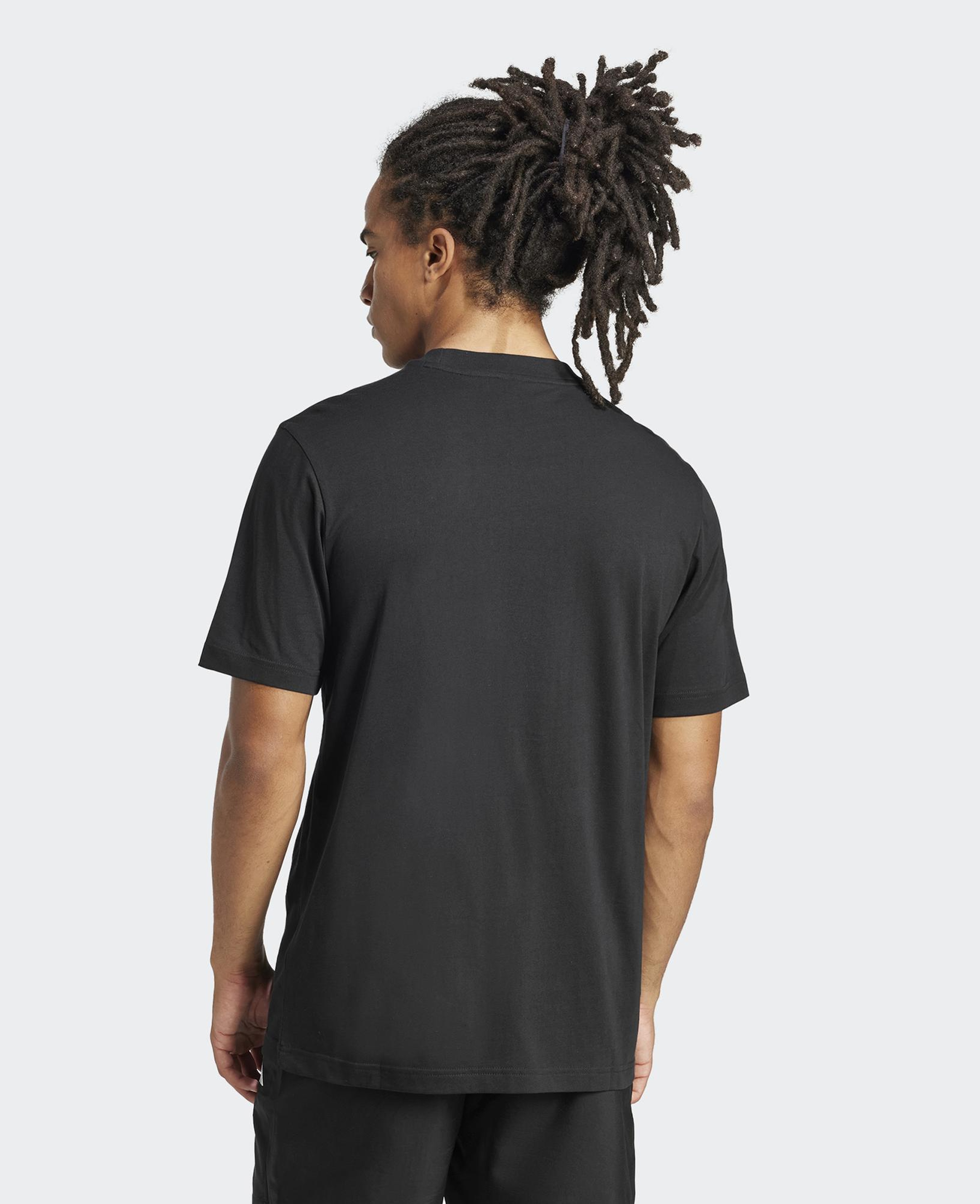 adidas Essentials Small Logo Single Erkek Siyah T-Shirt