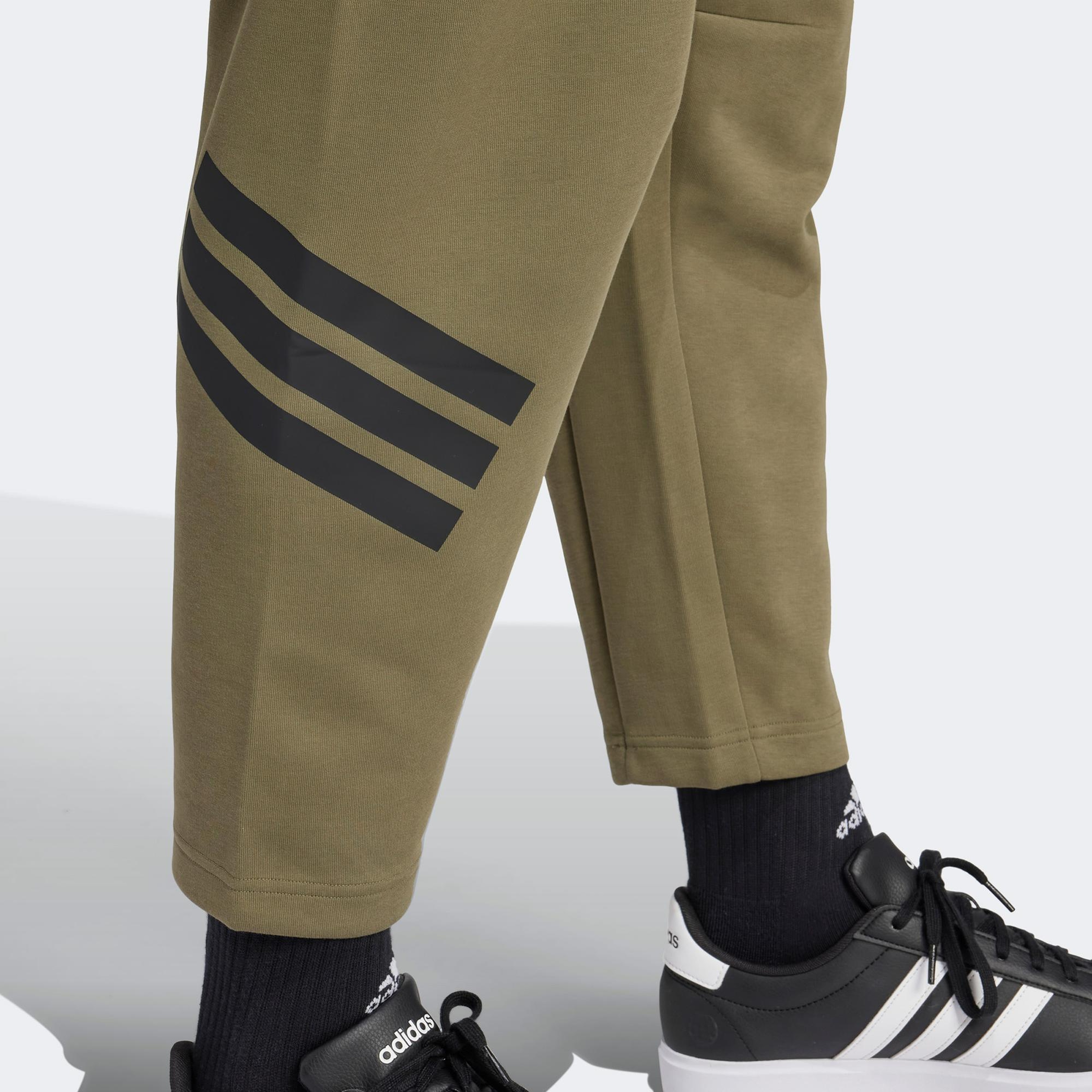 adidas Future Icons 3 Stripes Pocket Erkek Haki Eşofman Altı