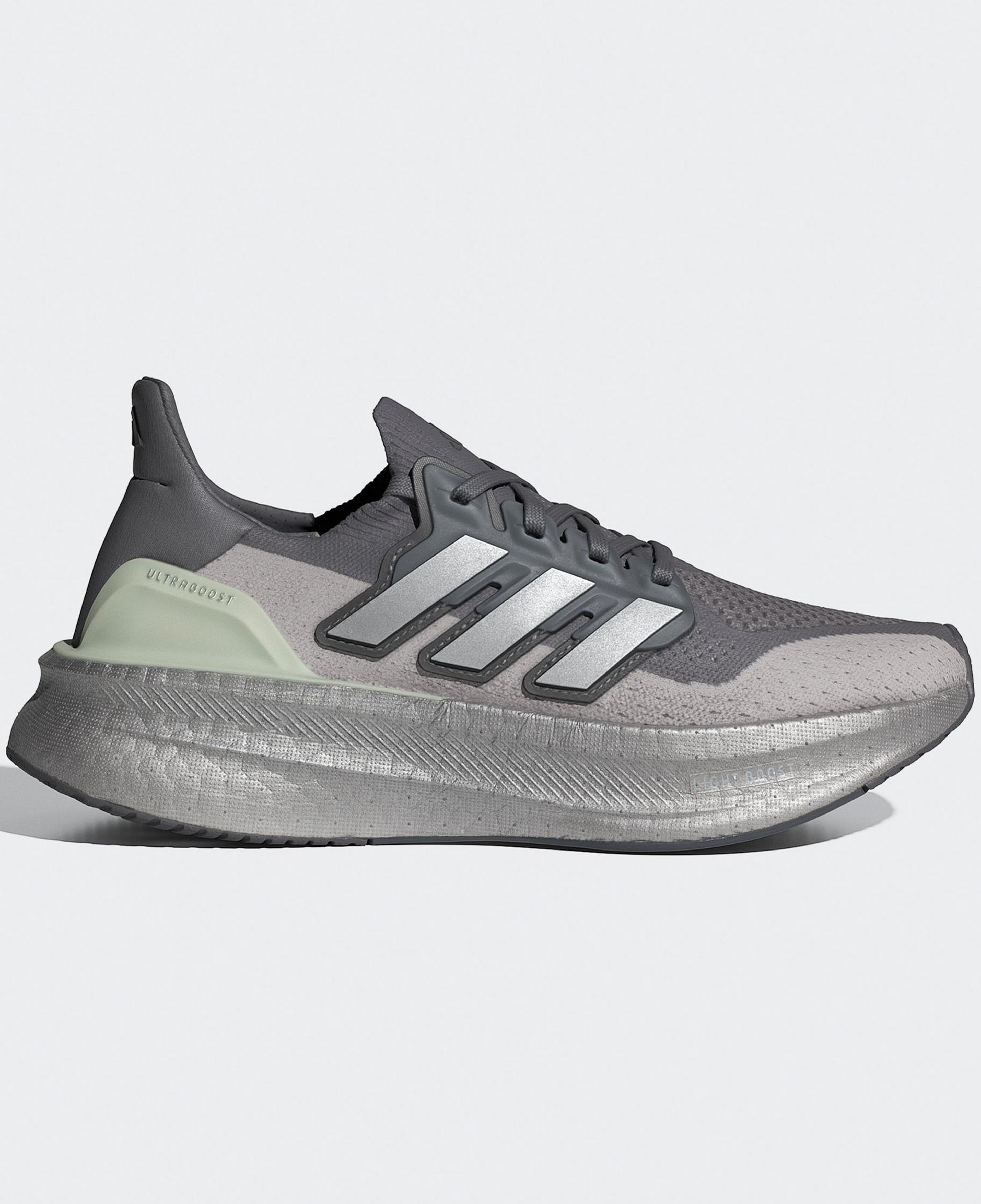 adidas Ultraboost 5 Kadın Gri Koşu Ayakkabısı