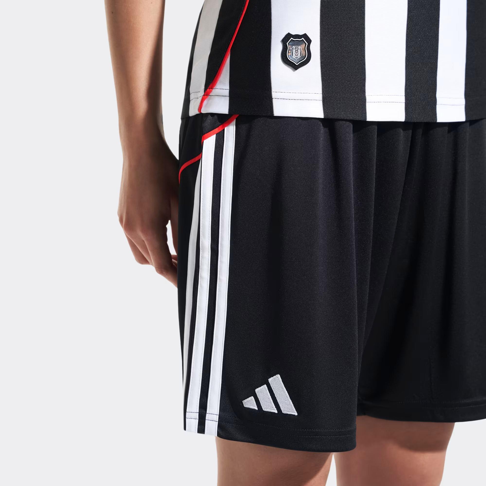 adidas Beşiktaş JK 25/26 Erkek Siyah Futbol Şortu