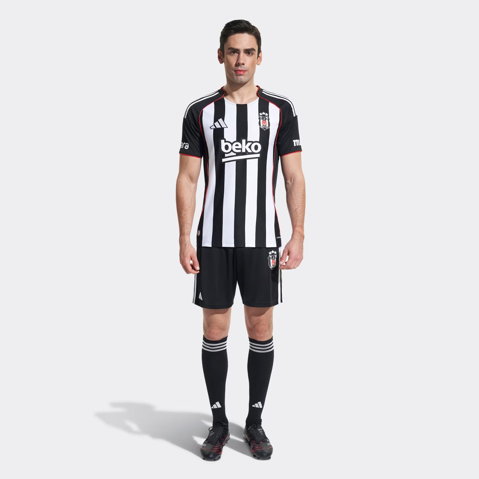 adidas Beşiktaş JK 25/26 Erkek Siyah Futbol Şortu