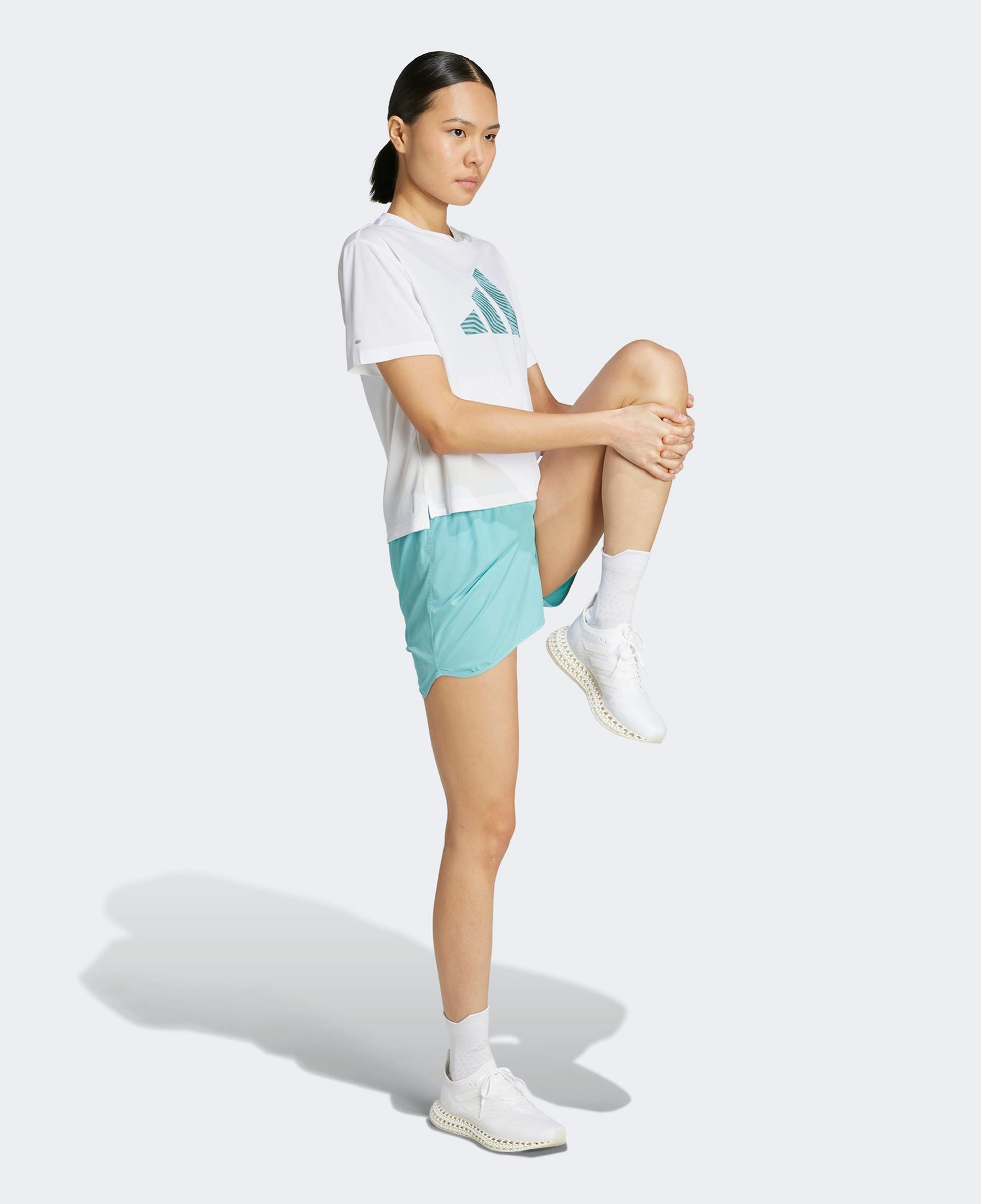 adidas Adi365 Running Essentials Brand Love Kadın Beyaz Koşu T-Shirt