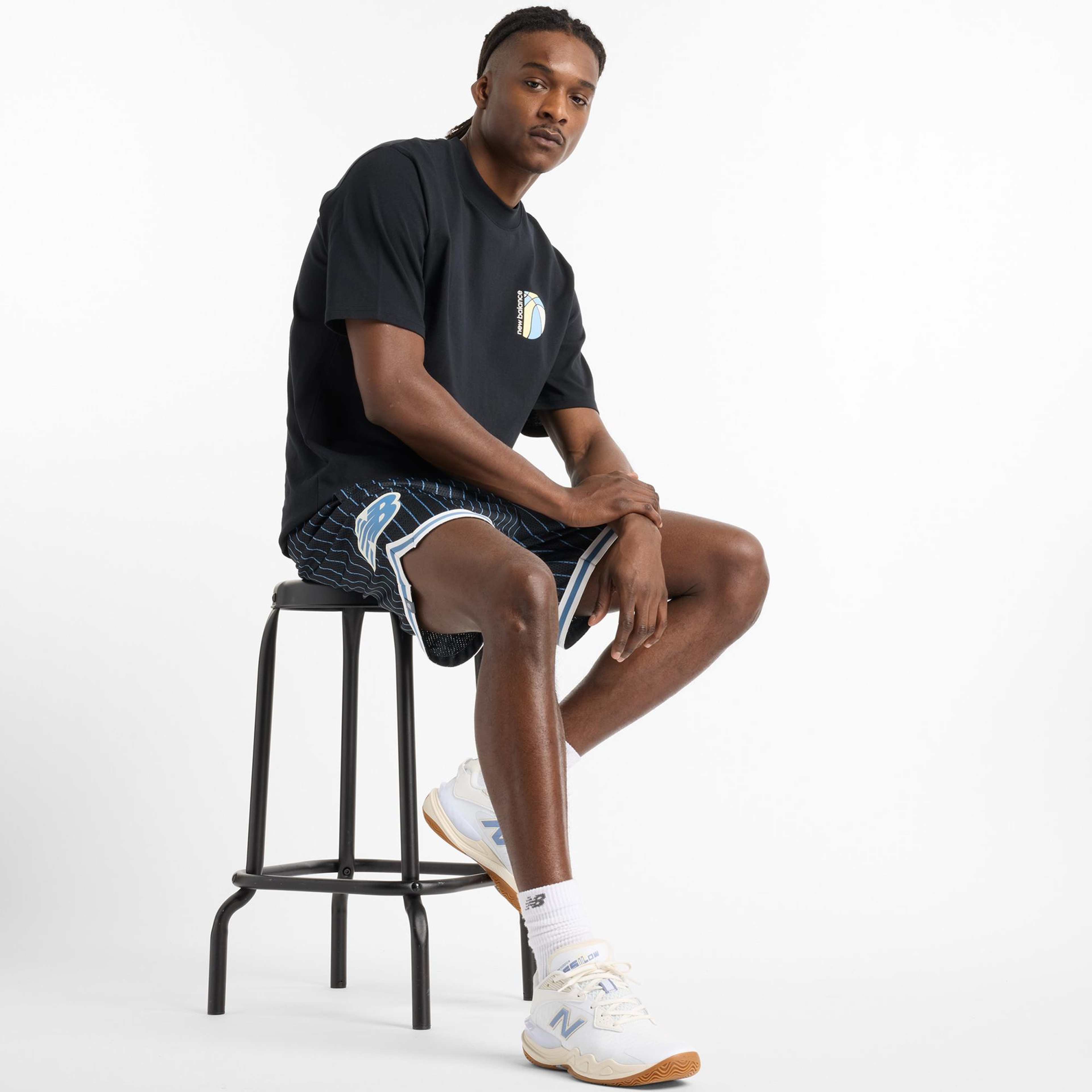 New Balance Hoops Mosaic Court Graphic Erkek Siyah T-Shirt