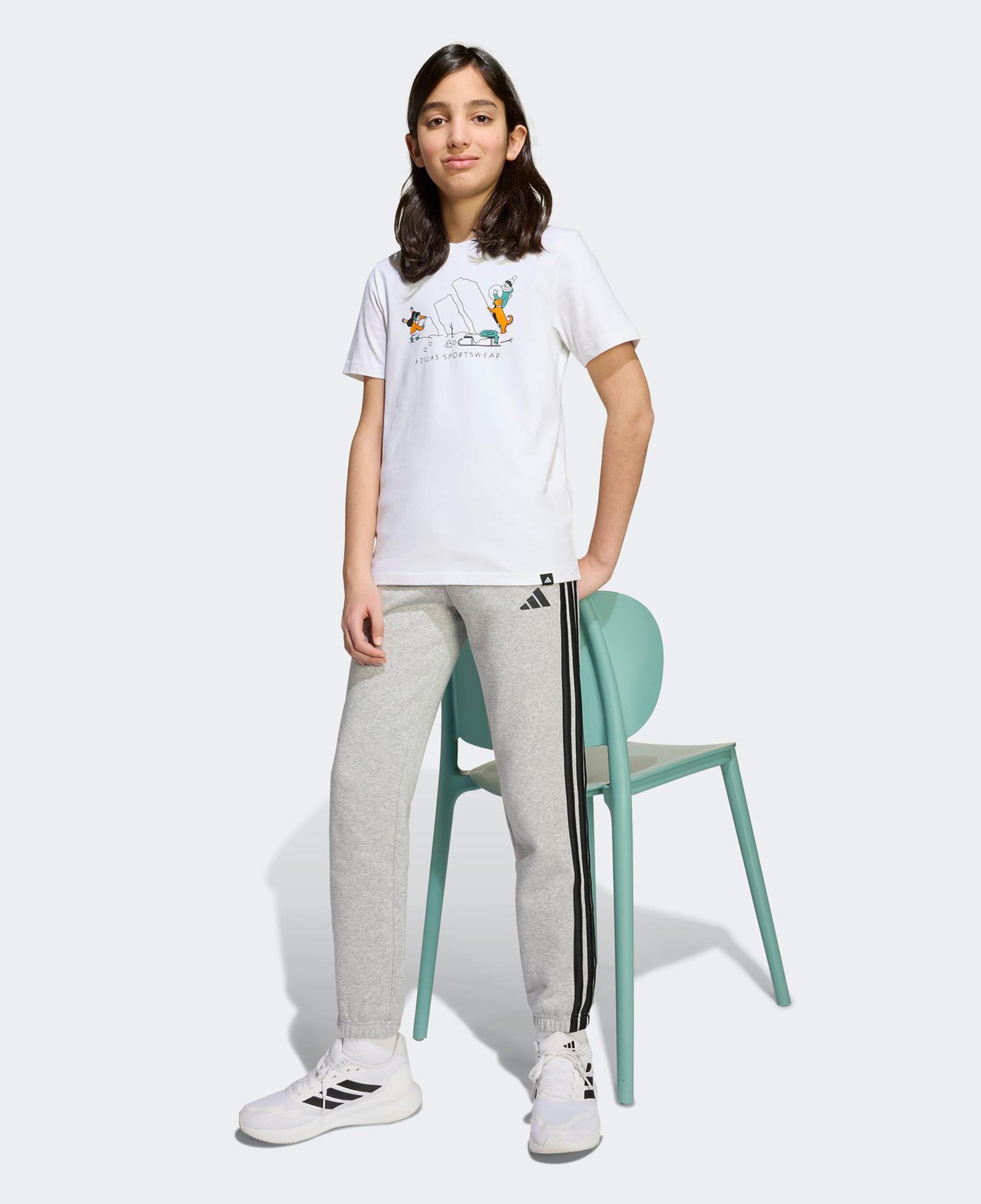 adidas Winter Sports Graphic Çocuk Beyaz T-Shirt