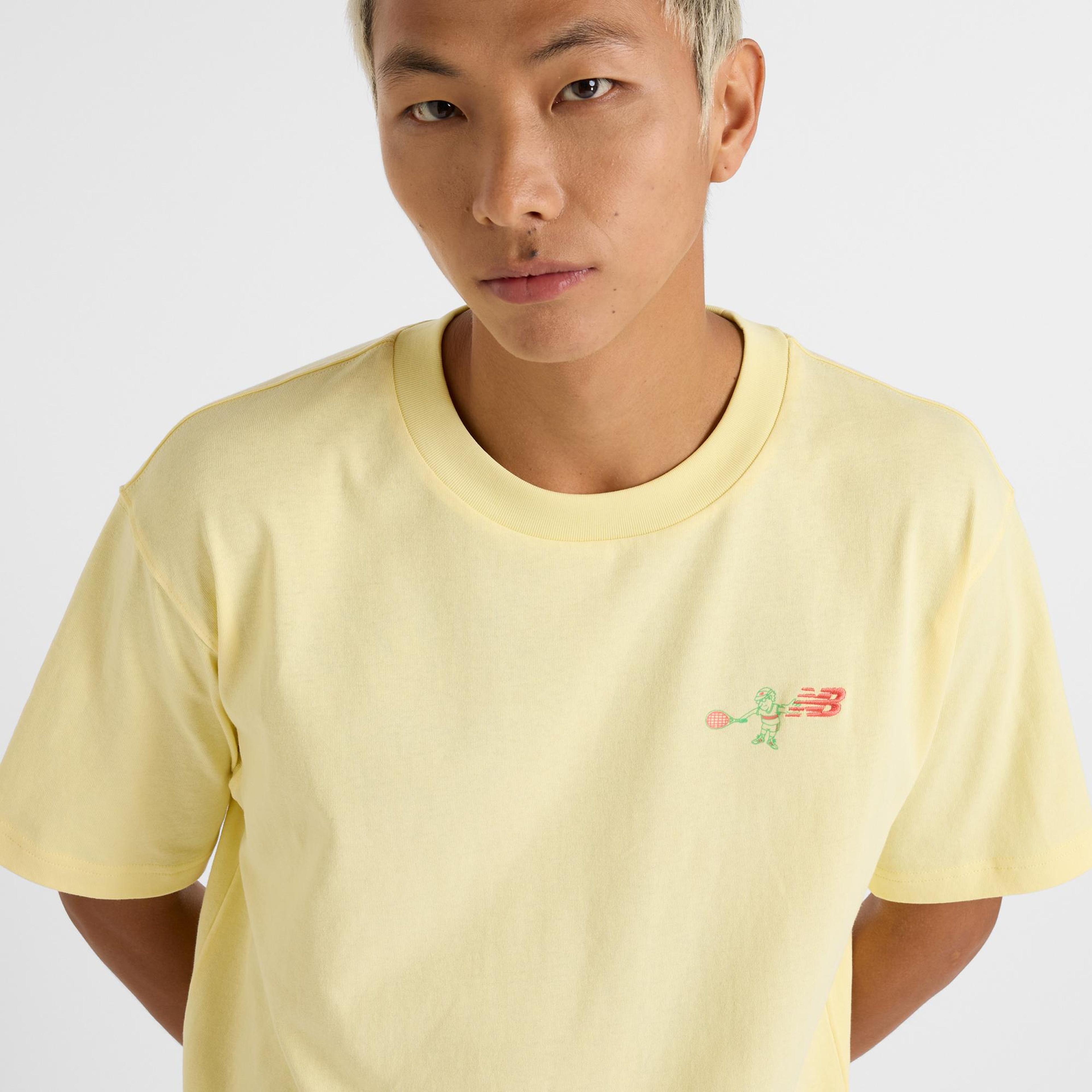 New Balance Athletics Tennis Cartoon Erkek Sarı T-Shirt
