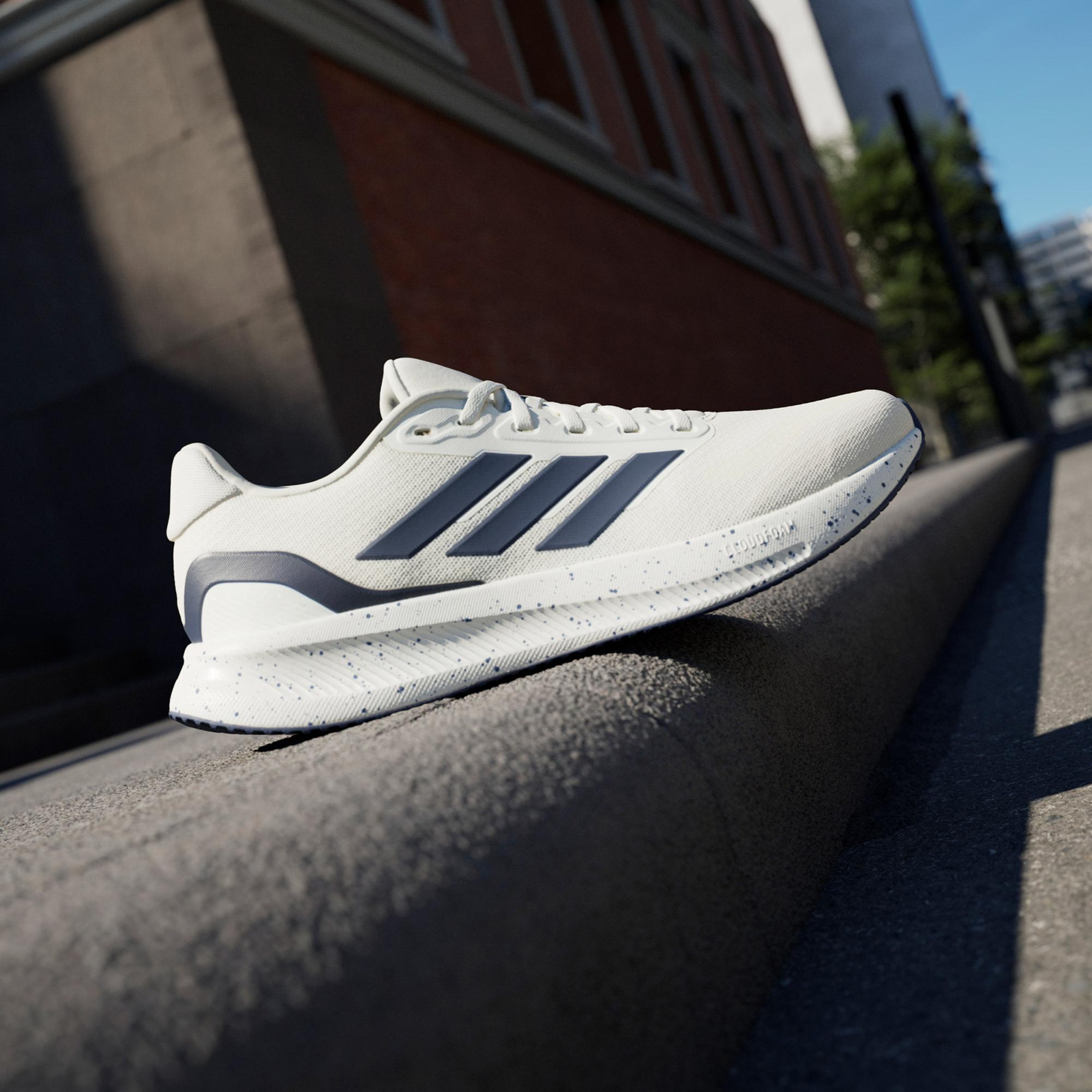 adidas Runfalcon 5 Erkek Beyaz Koşu Ayakkabısı