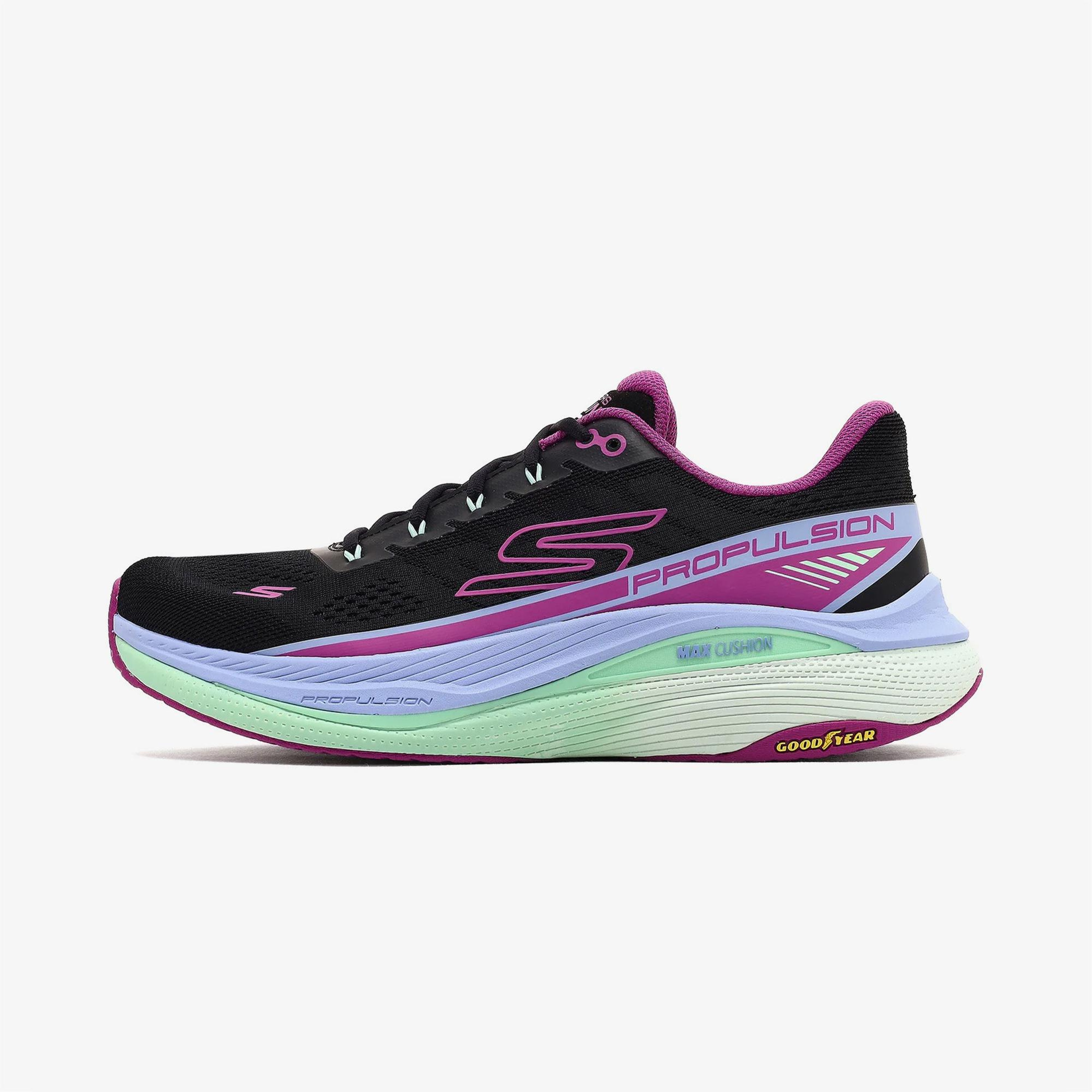 Skechers Max Cushioning Kadın Siyah Koşu Ayakkabısı