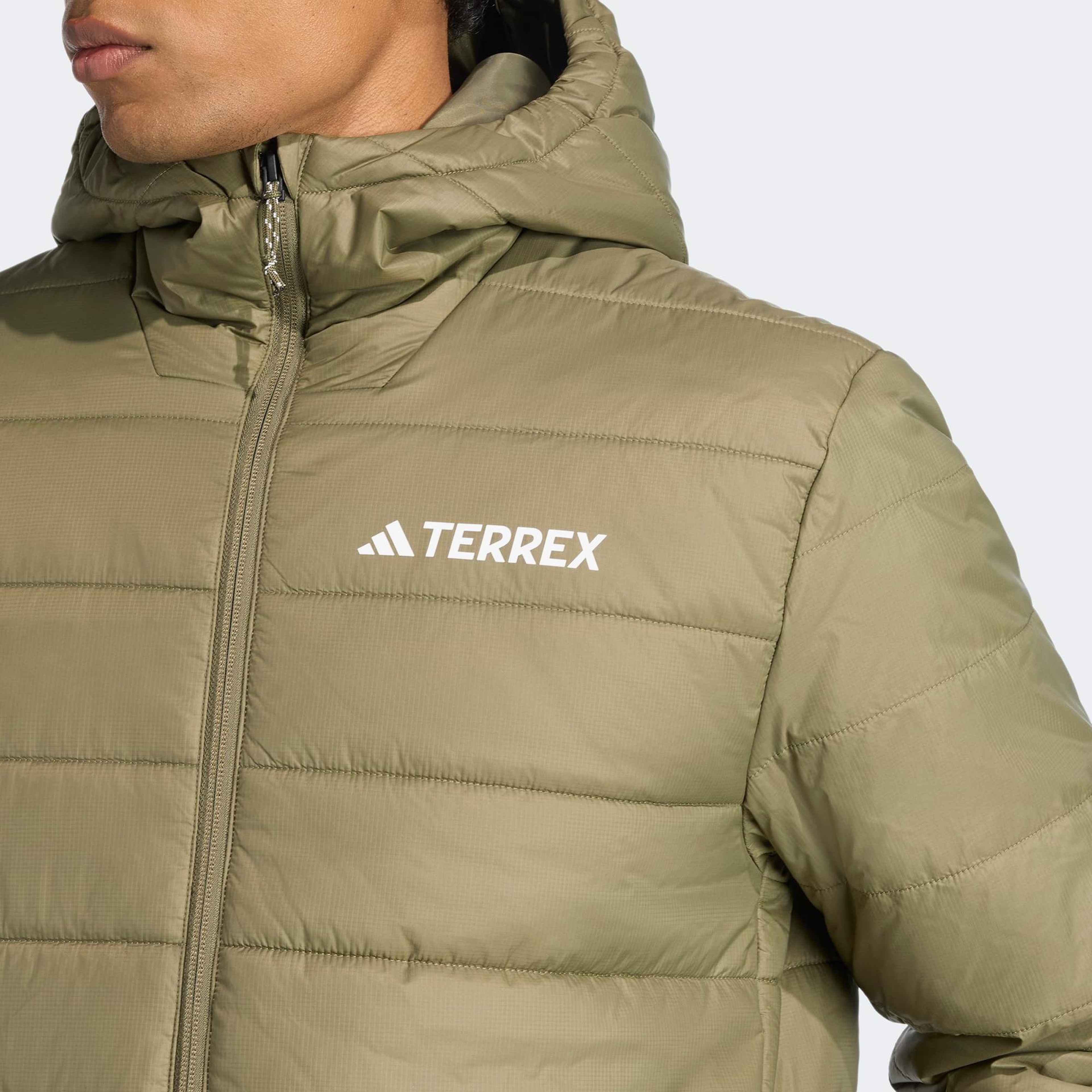 adidas Terrex Multi Essentials Climawarm Yalıtımlı Kapüşonlu Erkek Yeşil Yürüyüş Montu