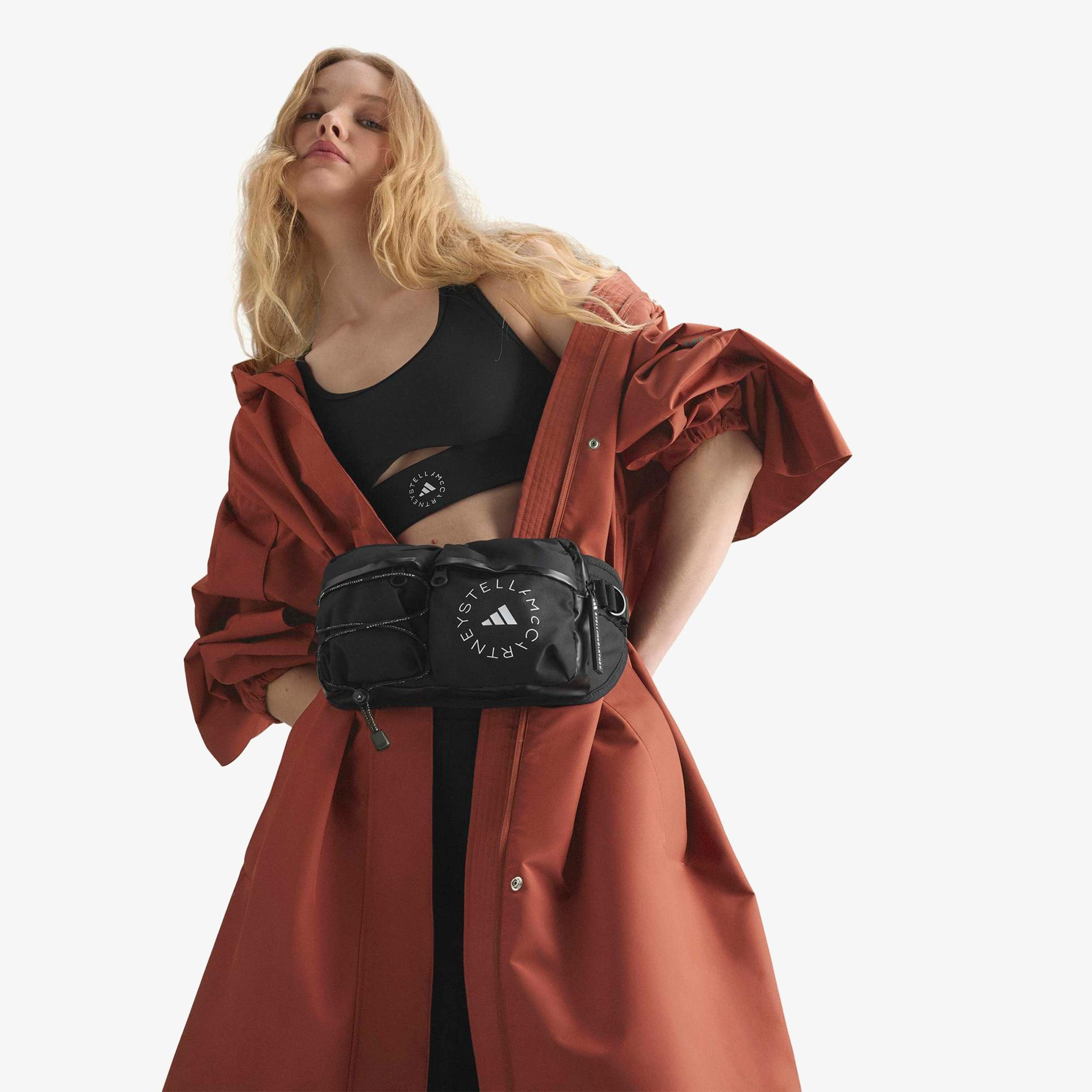 adidas By Stella Mccartney Kadın Siyah Antrenman Bel Çantası