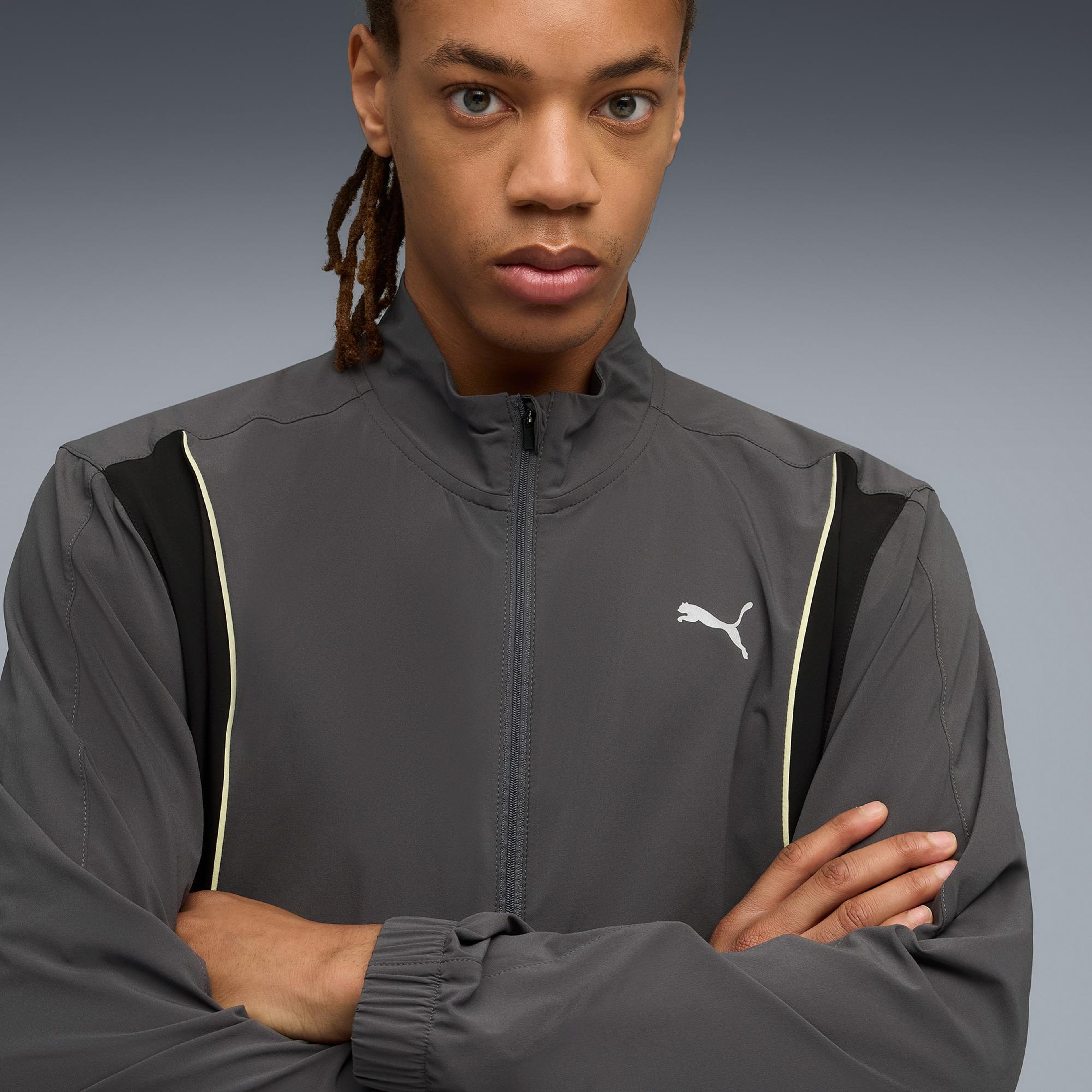 Puma Run Velocity Woven Erkek Gri Koşu Ceketi