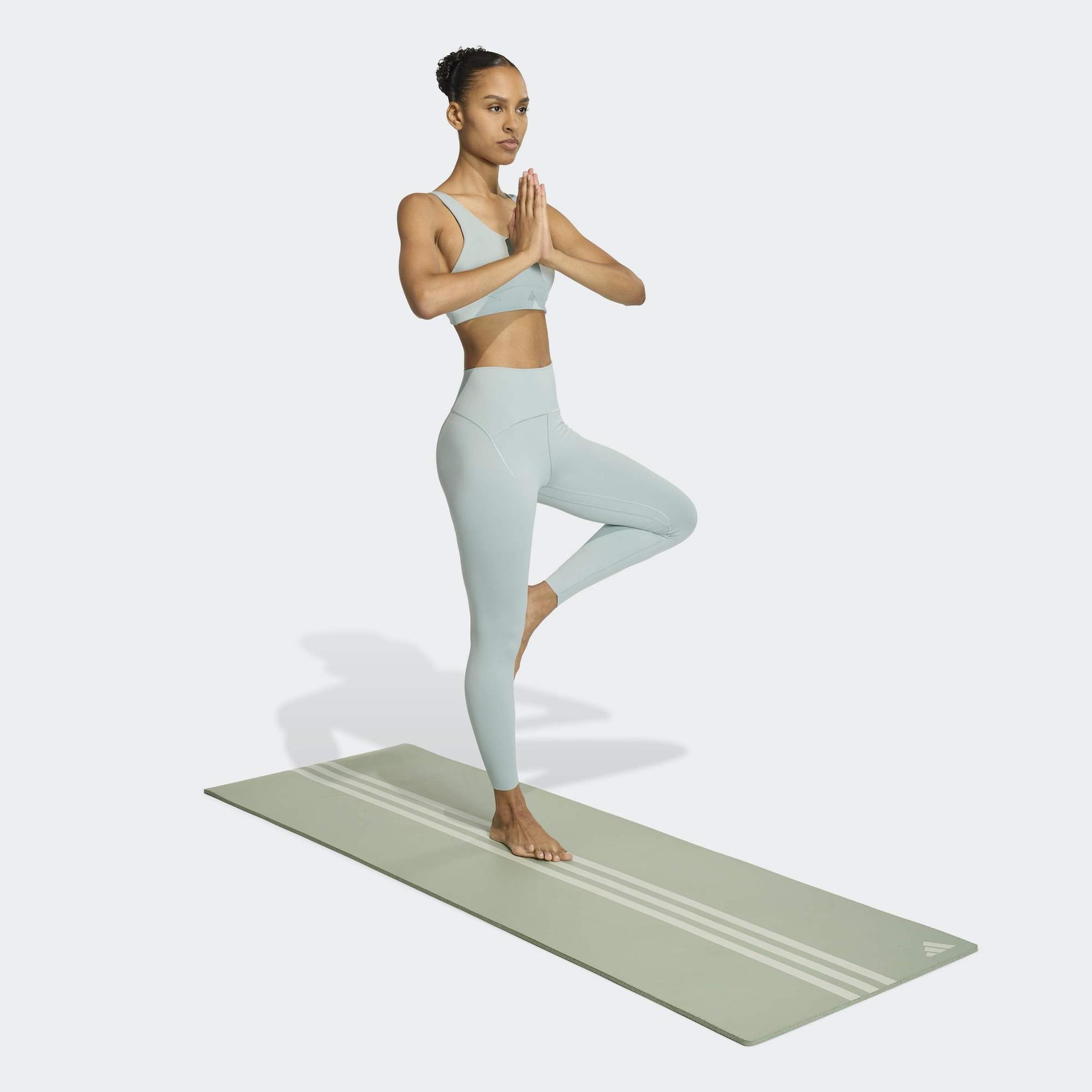 adidas All Me Luxe Medium Support Kadın Yeşil Antrenman Bra