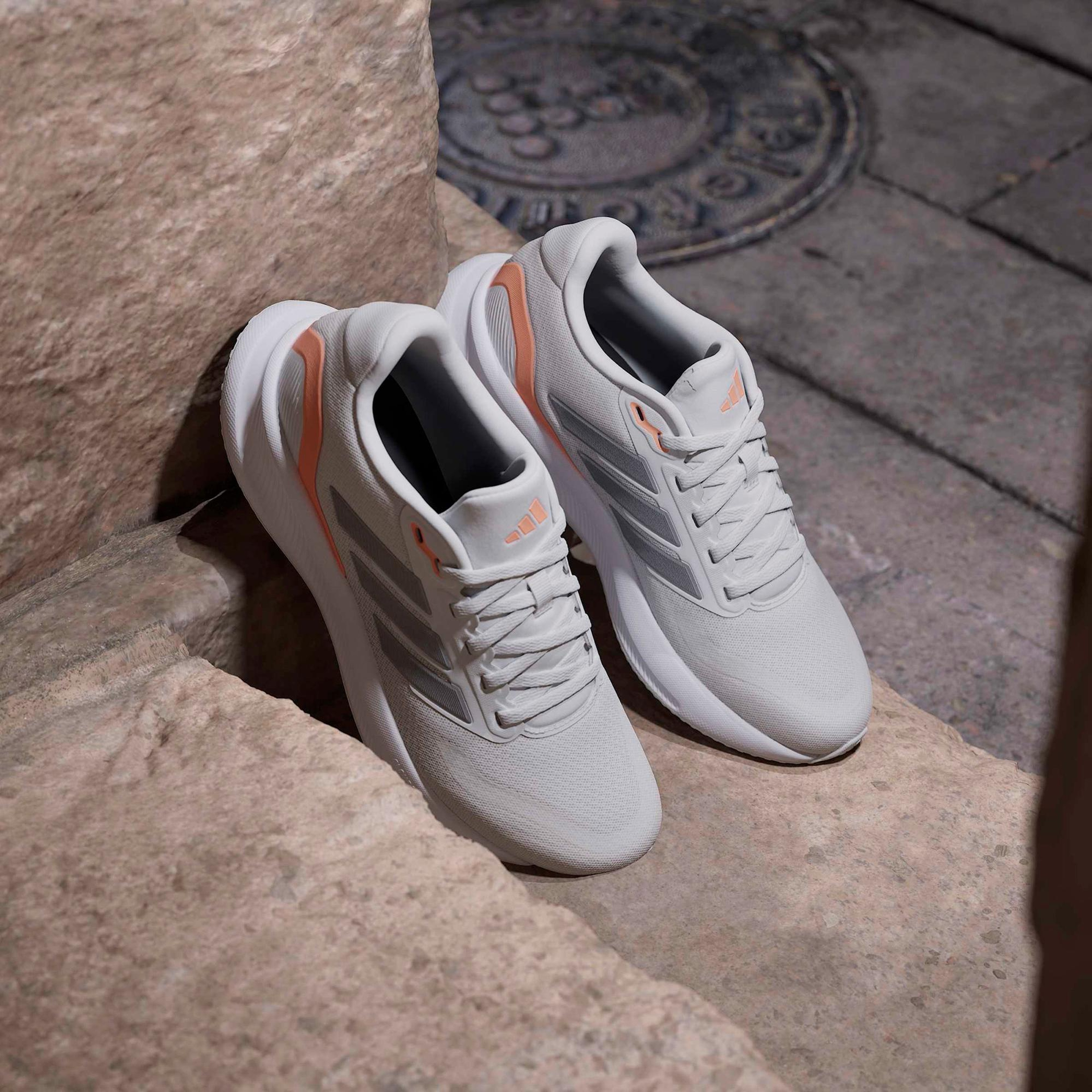 adidas Runfalcon 5 Kadın Gri Koşu Ayakkabısı