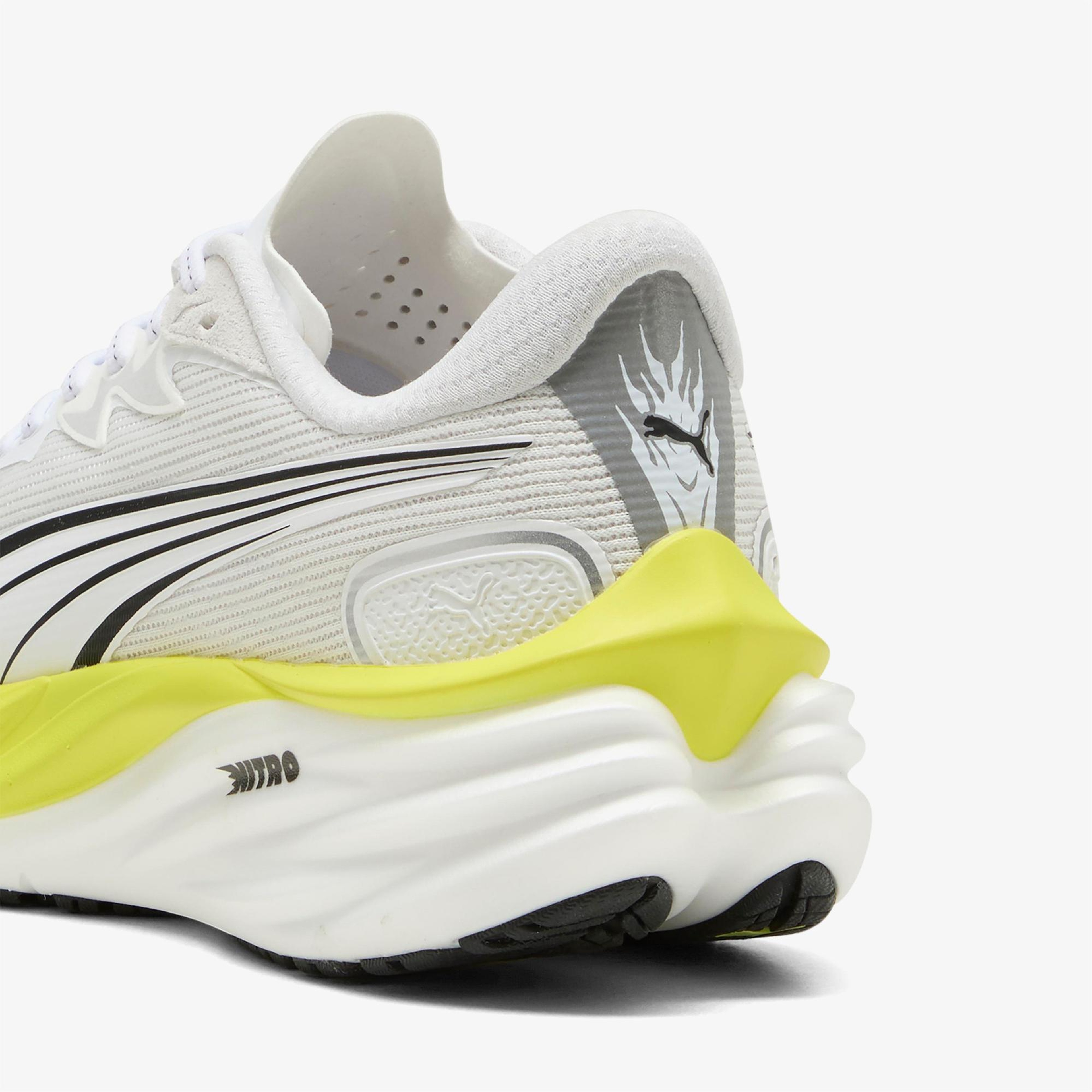 Puma Velocity Nitro 4 Erkek Beyaz Koşu Ayakkabısı