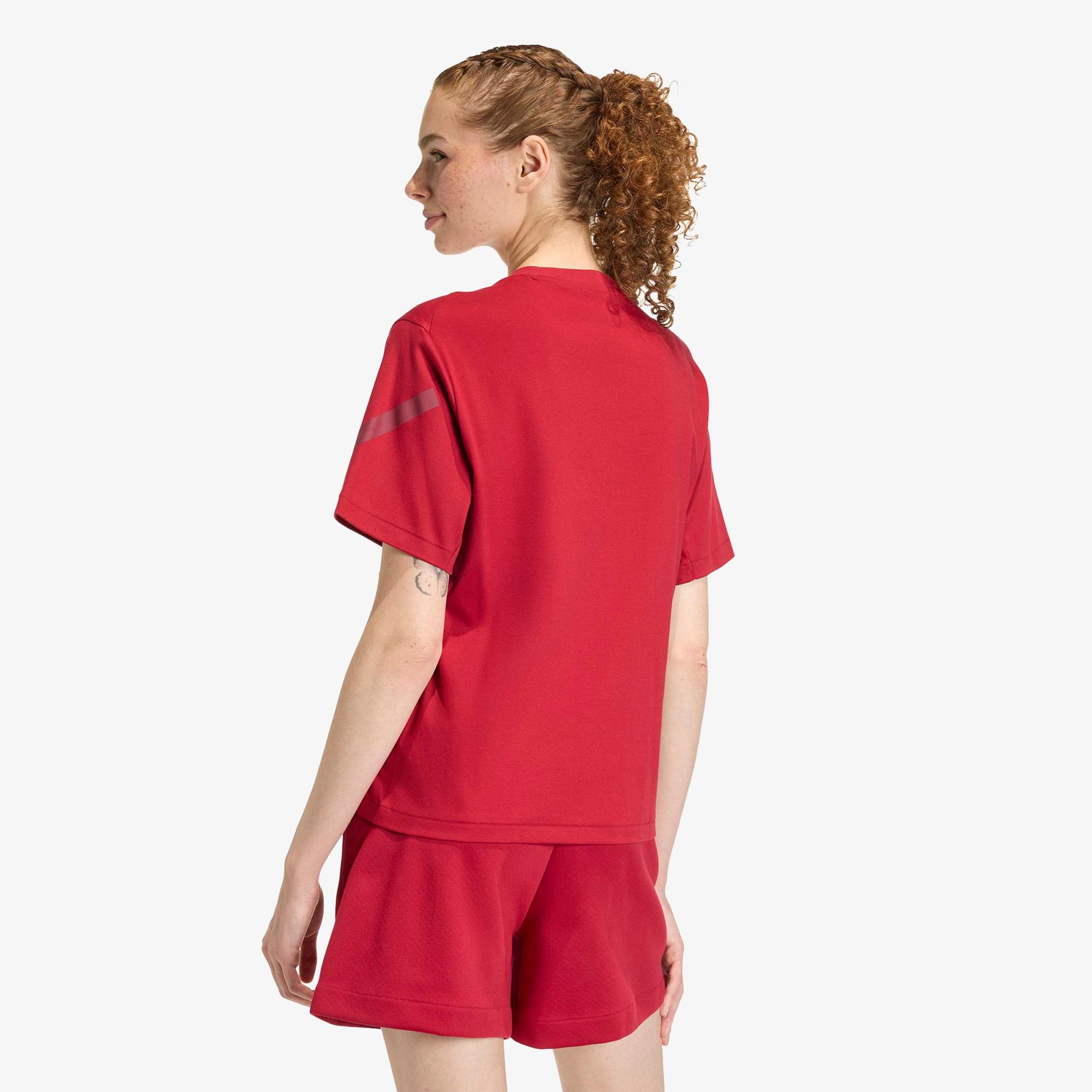 adidas Z.N.E. Kadın Bordo Antrenman T-Shirt