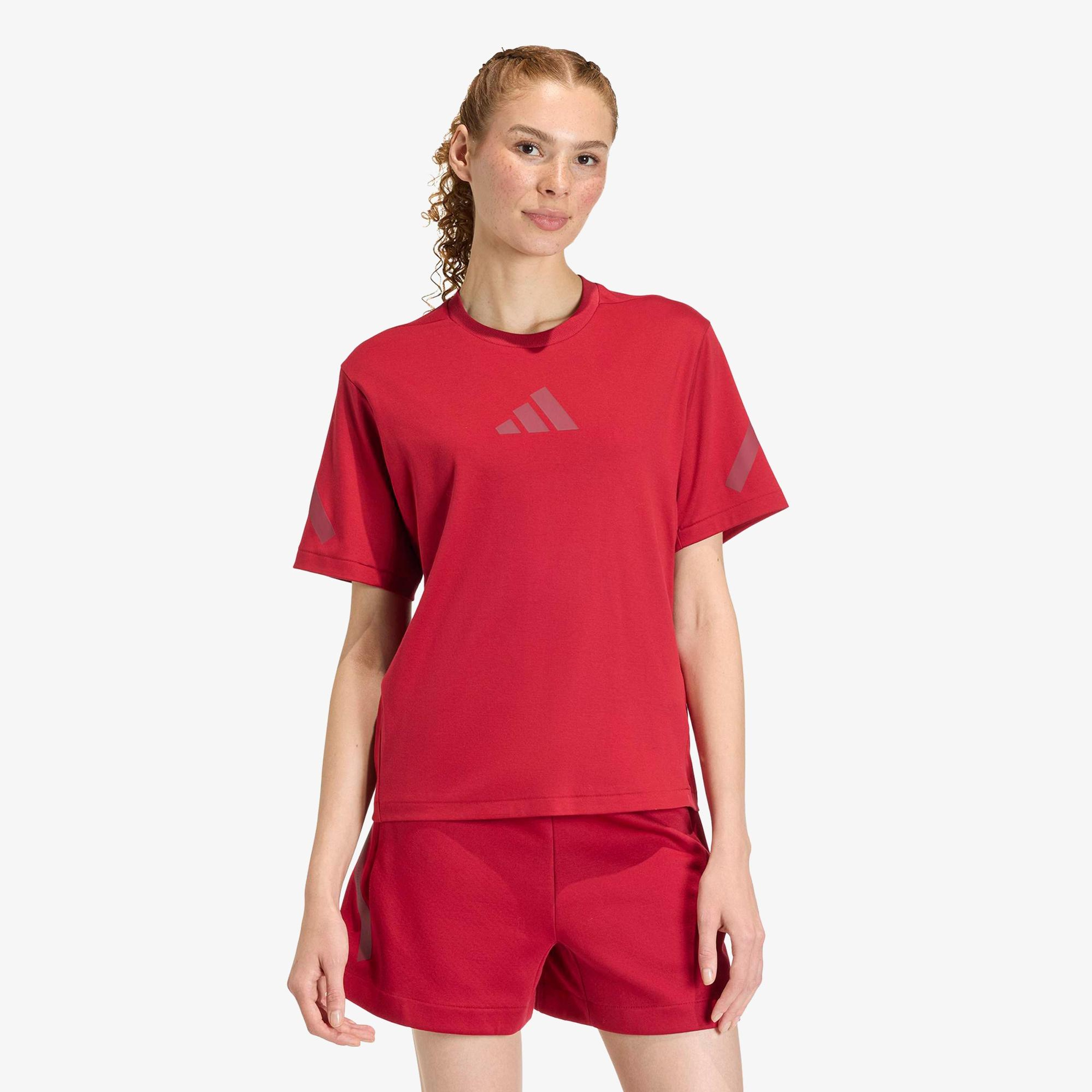 adidas Z.N.E. Kadın Bordo Antrenman T-Shirt