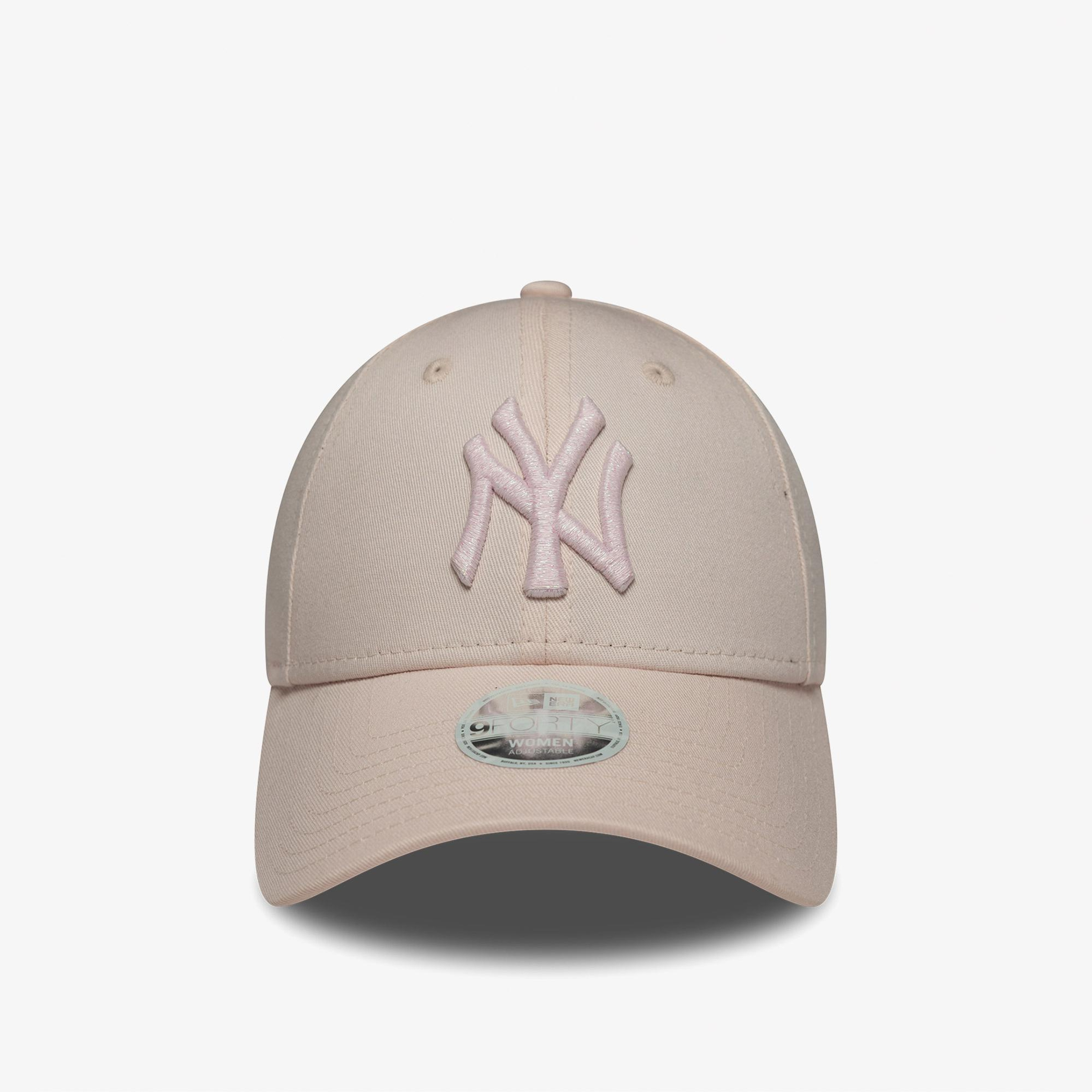 New Era Metallıc Logo 9Forty Neyyan Kadın Krem Şapka