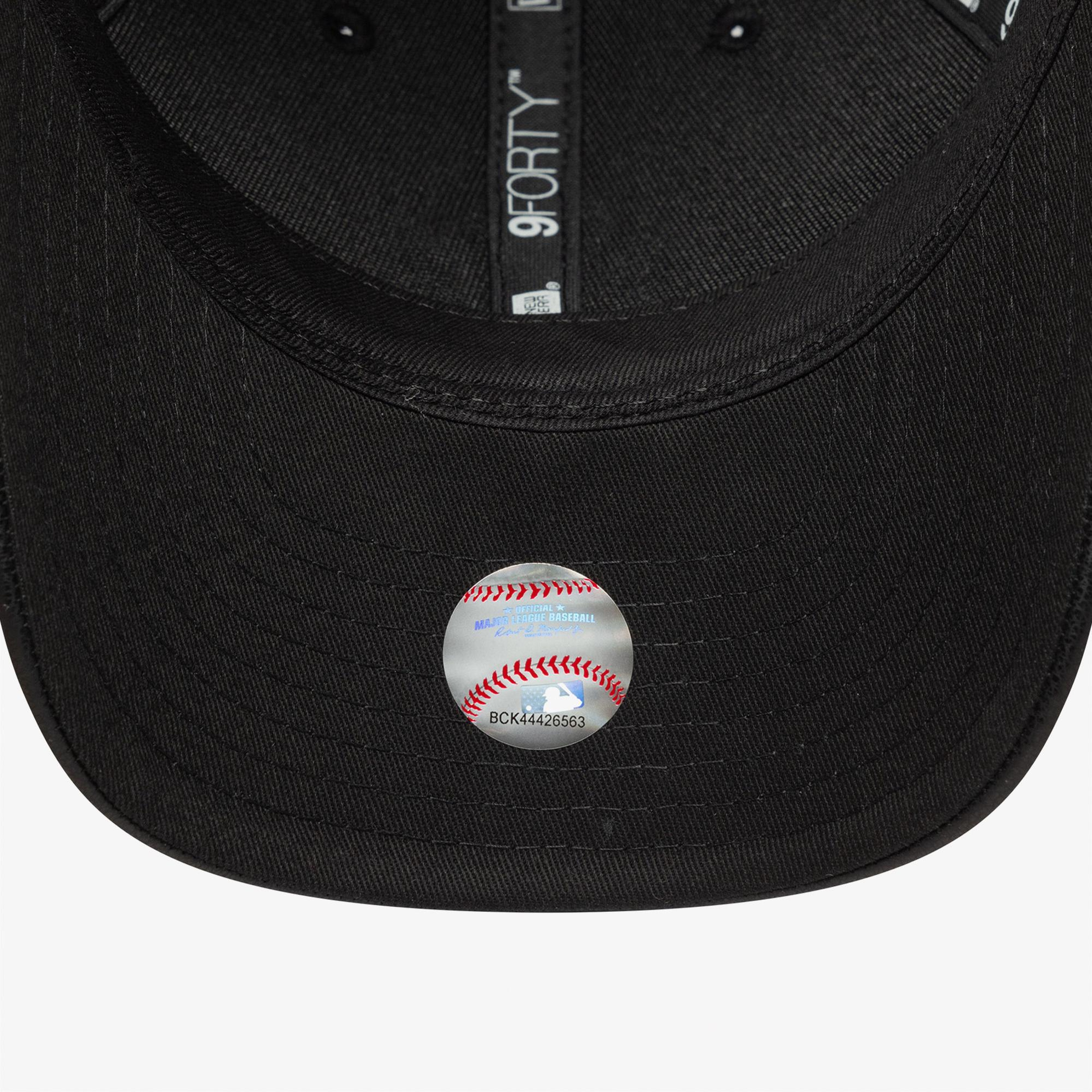 New Era 9Forty M-Crown MLB New York Yankees Unisex Siyah Şapka