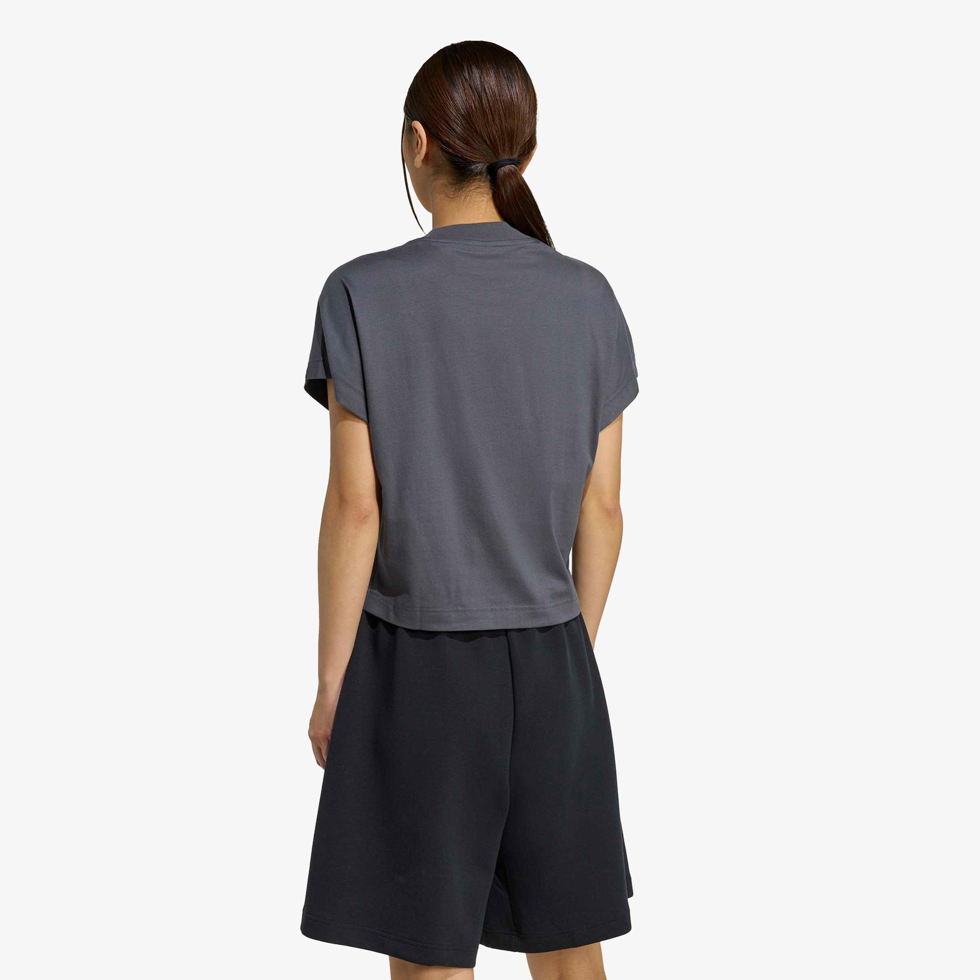 adidas All Szn Kadın Gri Antrenman T-Shirt