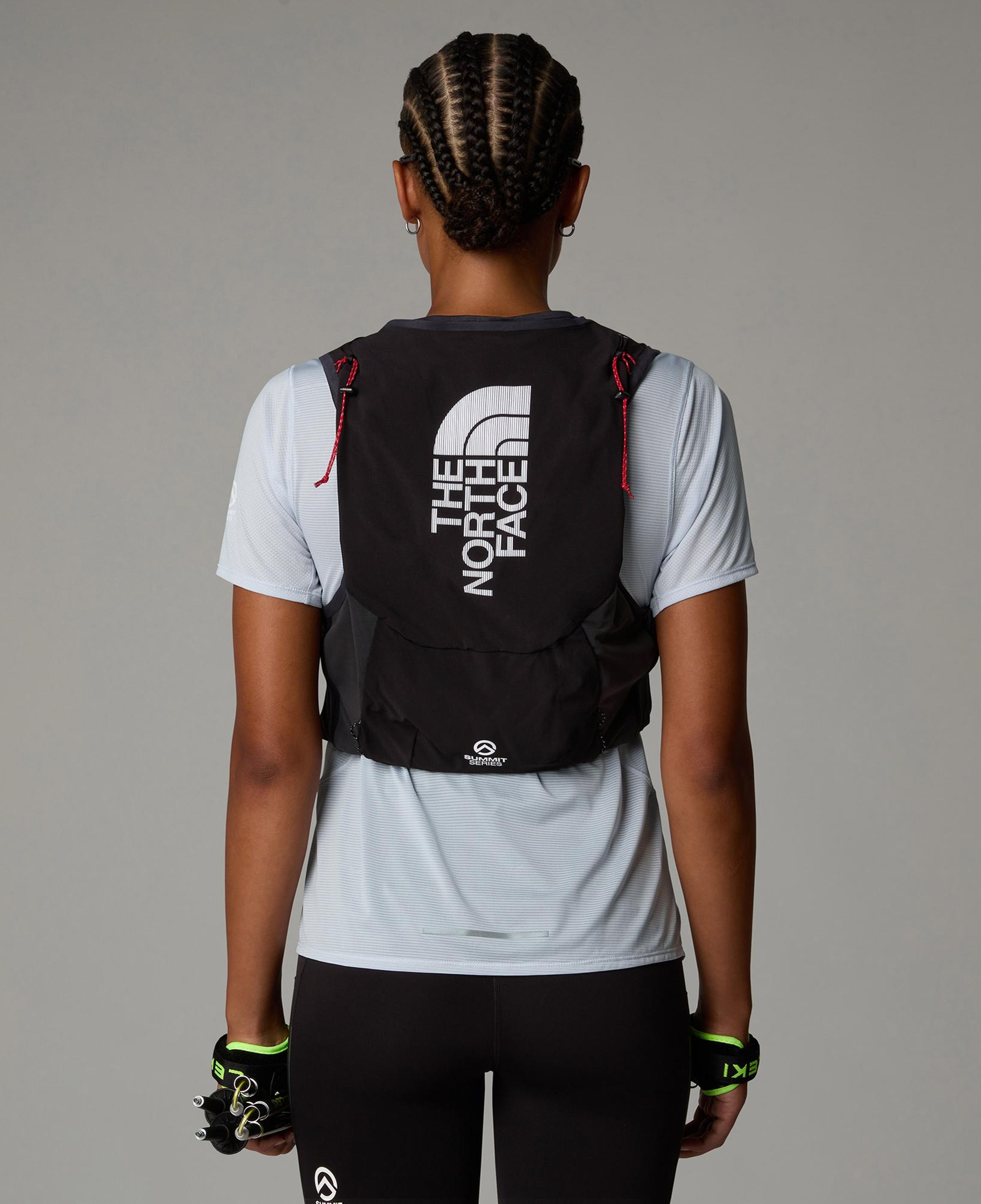 The North Face Summit Run Vest 10 Unisex Siyah Koşu Yeleği