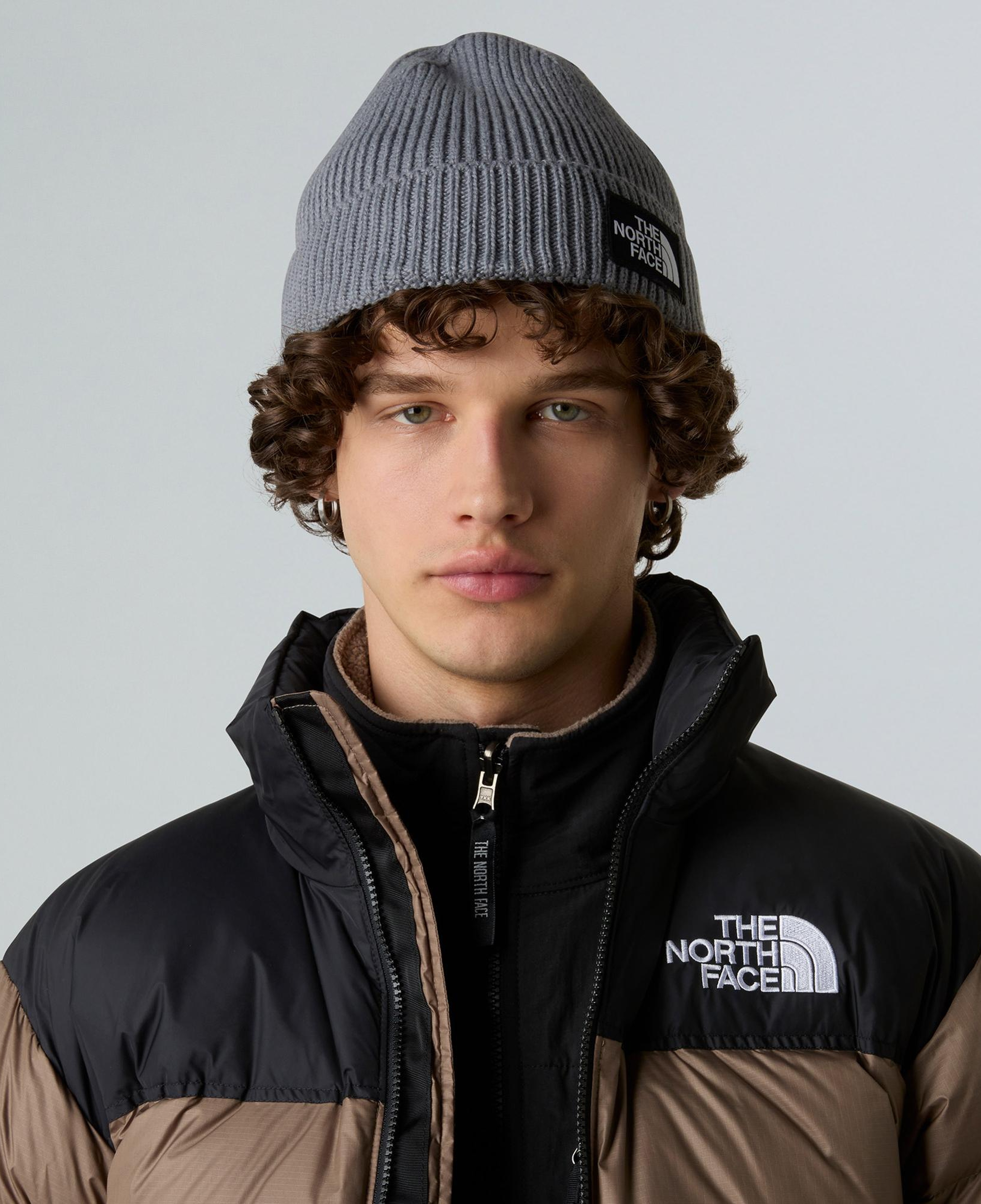 The North Face Logo Box Cuffed Unisex Gri Outdoor Bere