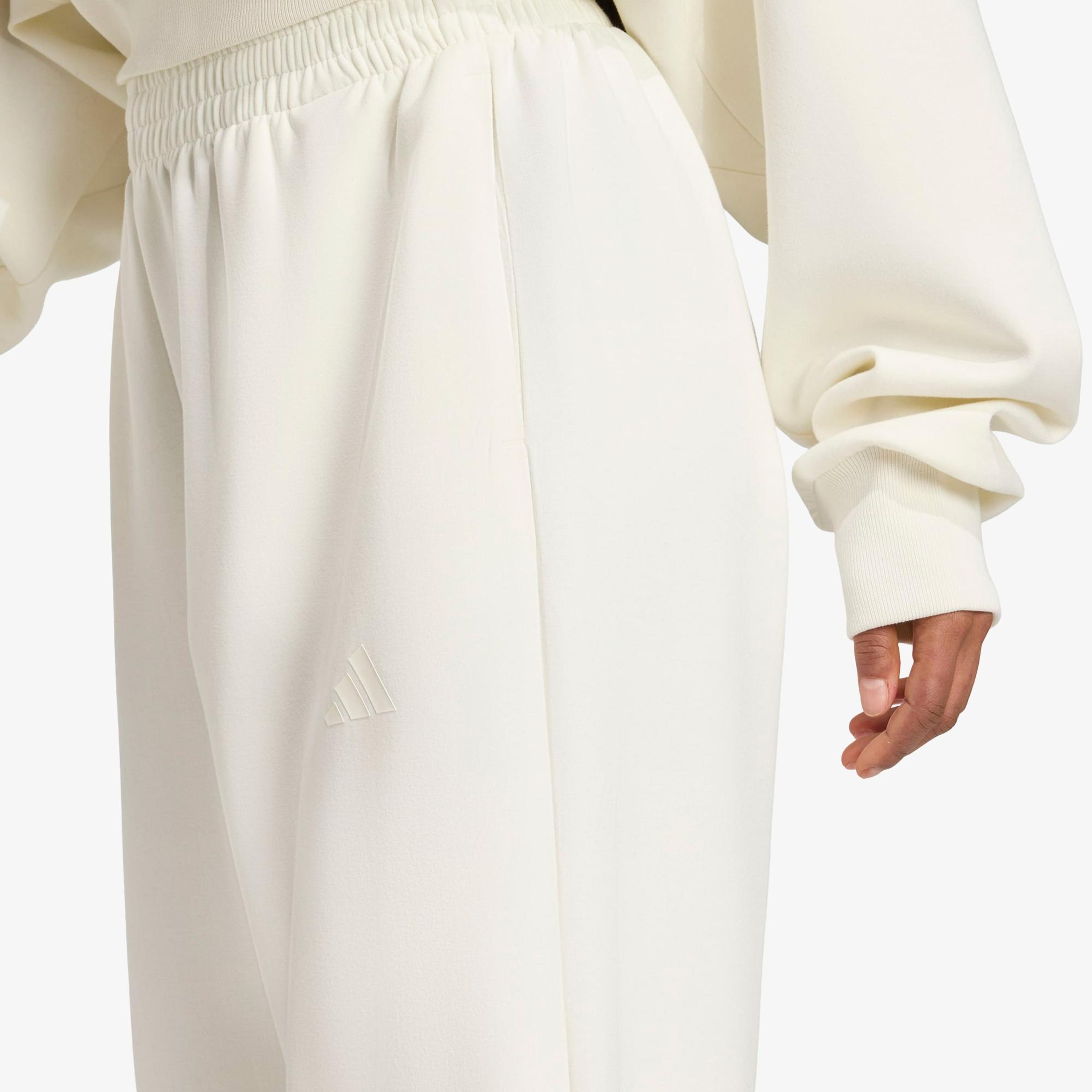 adidas Soft Lux Loose Kadın Beyaz Antrenman Eşofman Altı