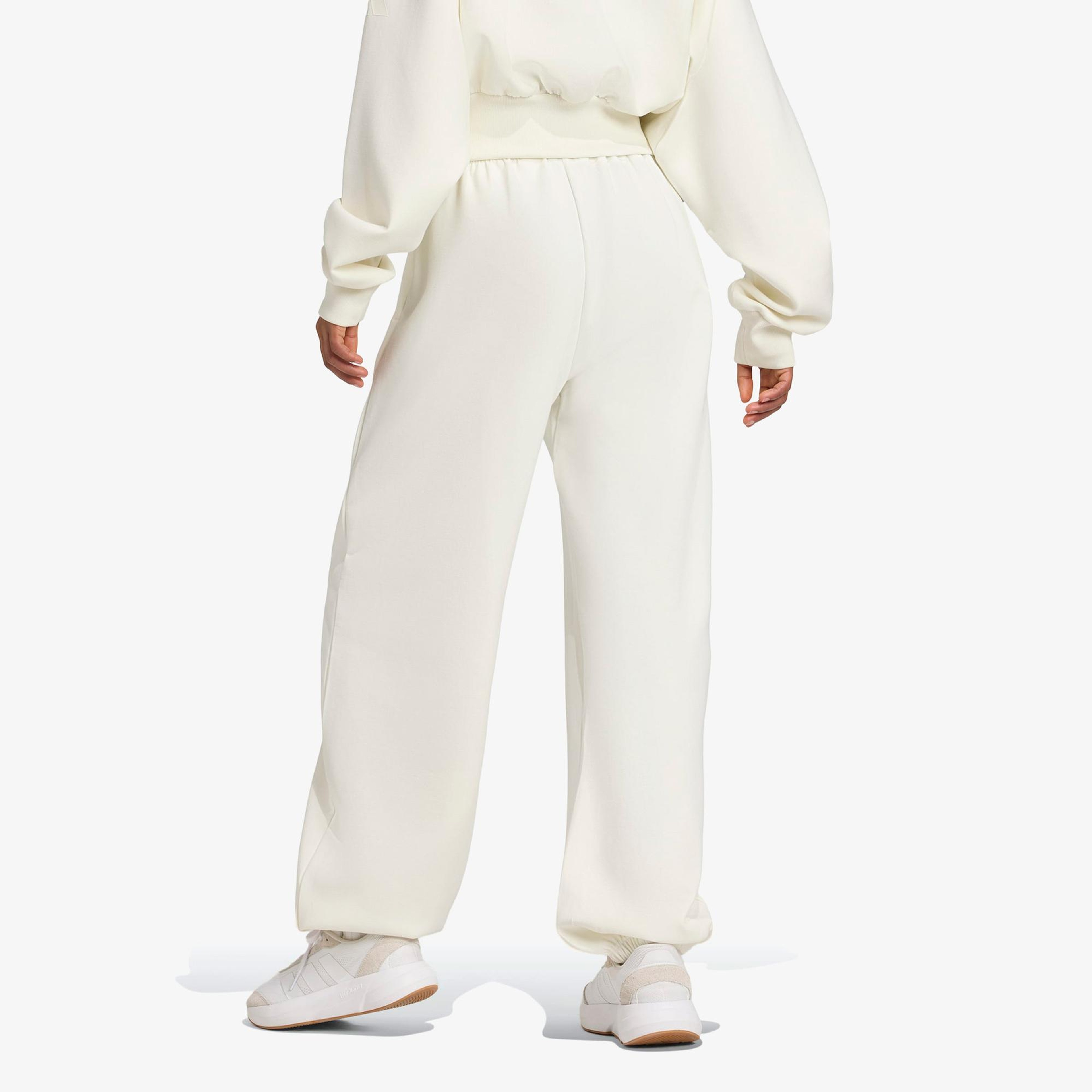 adidas Soft Lux Loose Kadın Beyaz Antrenman Eşofman Altı