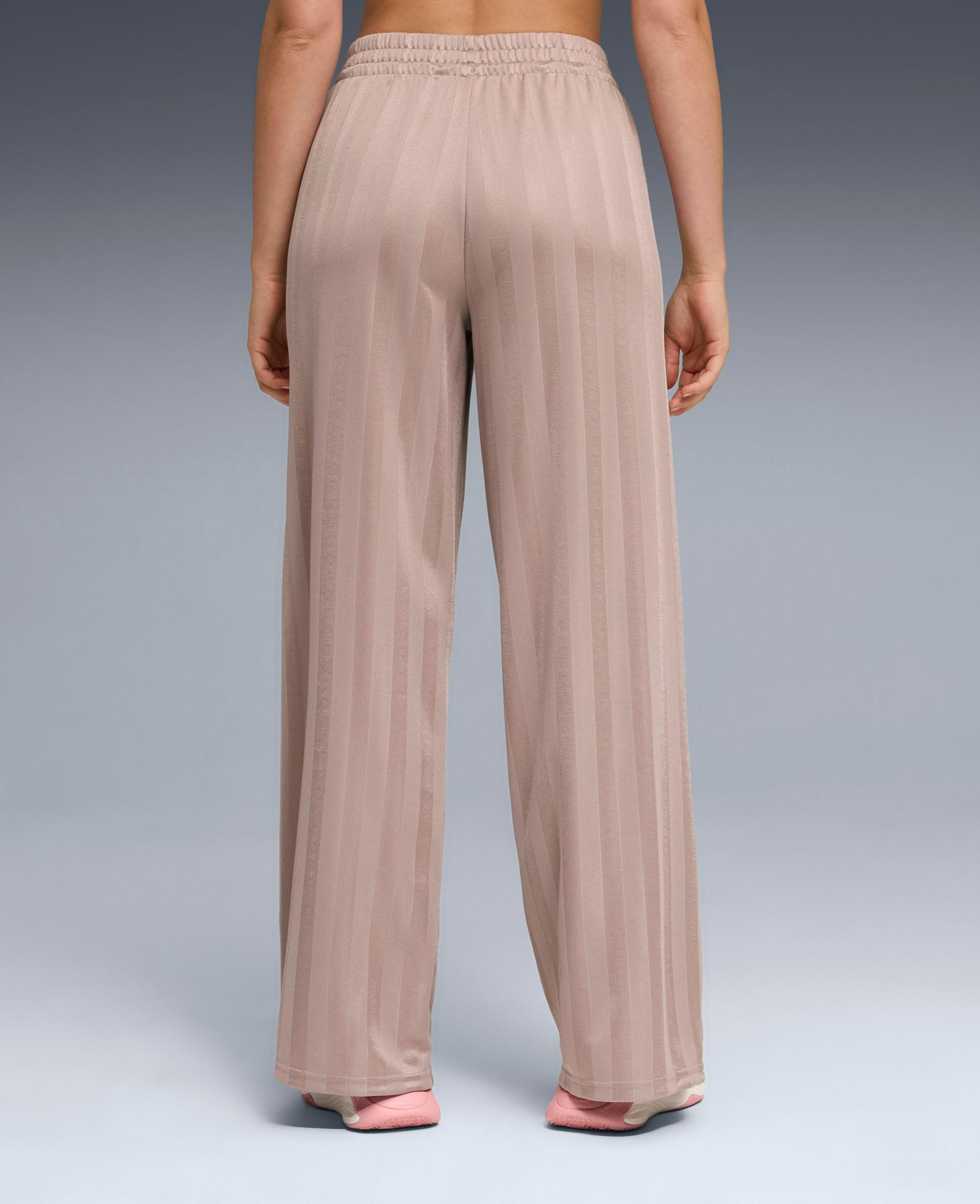 Puma P League Wide Leg Kadın Krem Antrenman Eşofman Altı