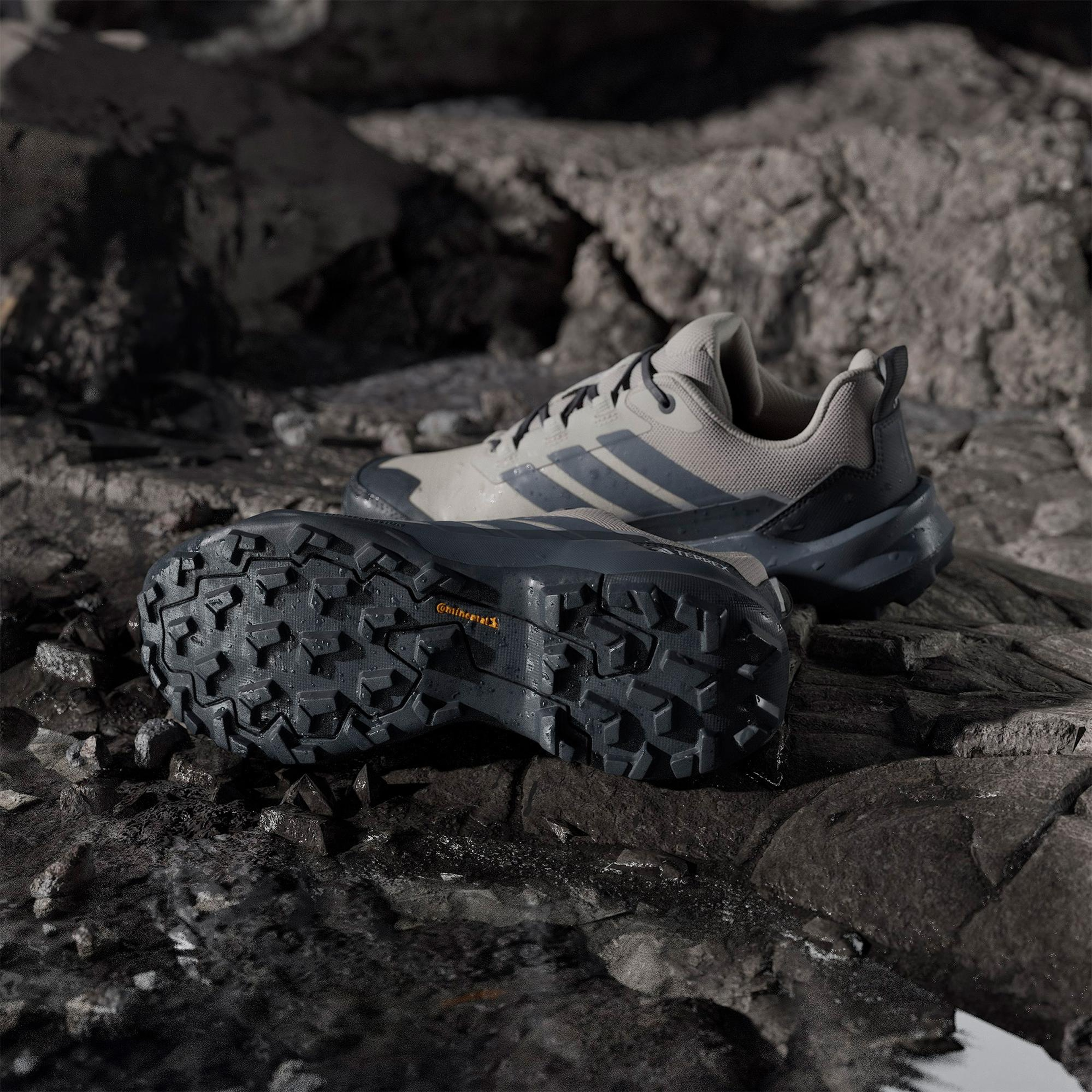 adidas Terrex Skychaser Ax5 Gore-Tex Kadın Bej Yürüyüş Ayakkabısı