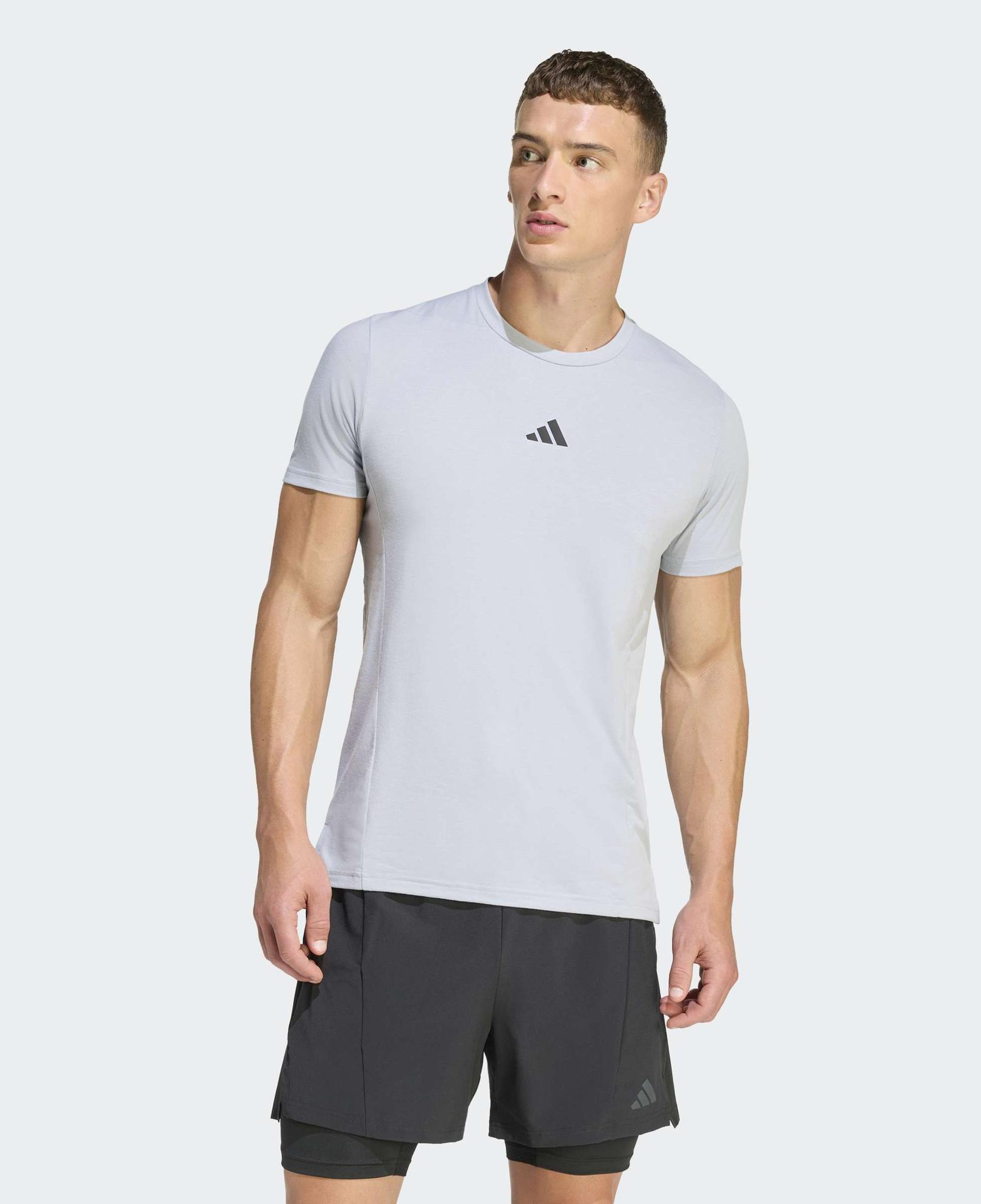 adidas Designed For Erkek Gri Antrenman T-Shirt