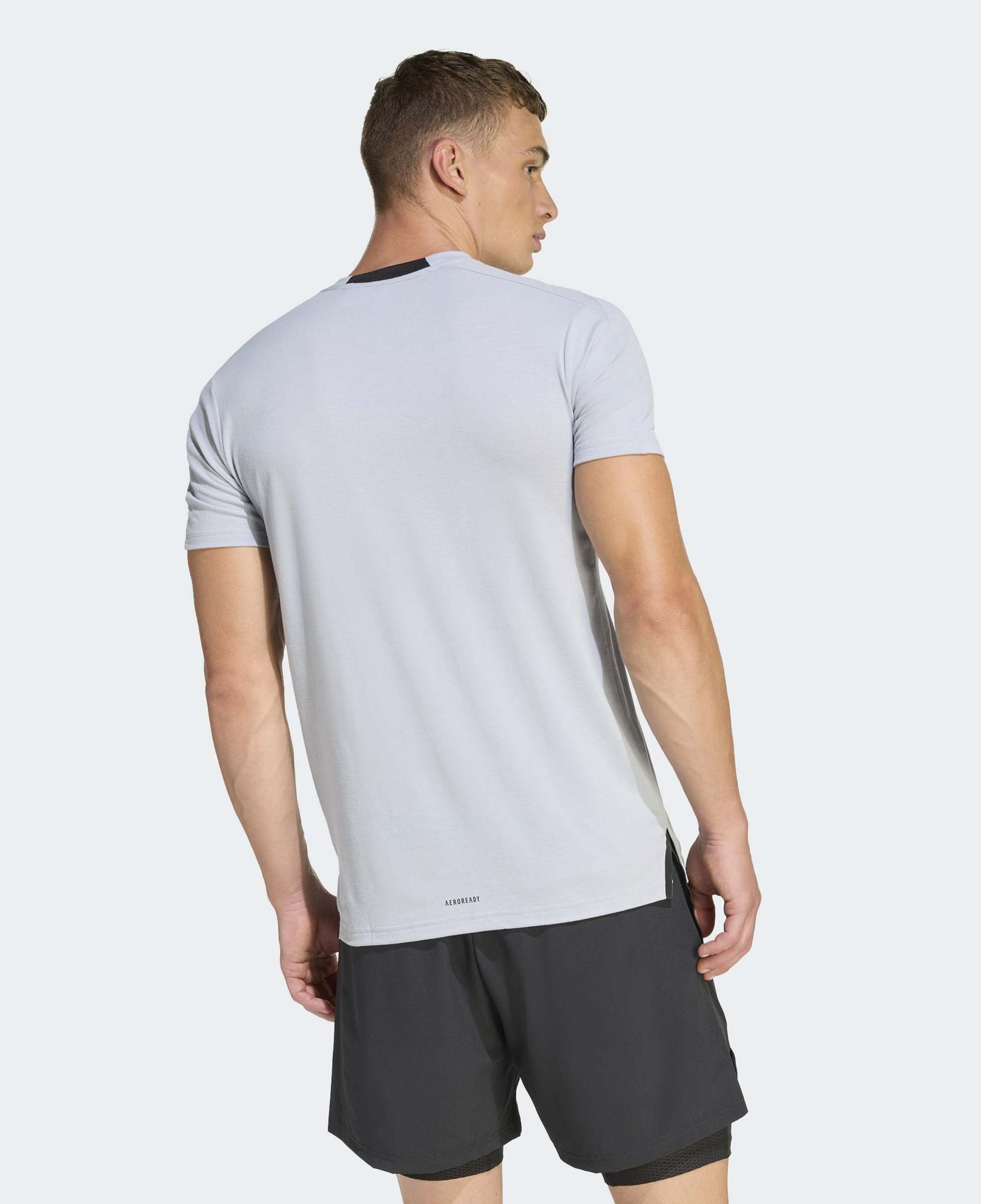 adidas Designed For Erkek Gri Antrenman T-Shirt