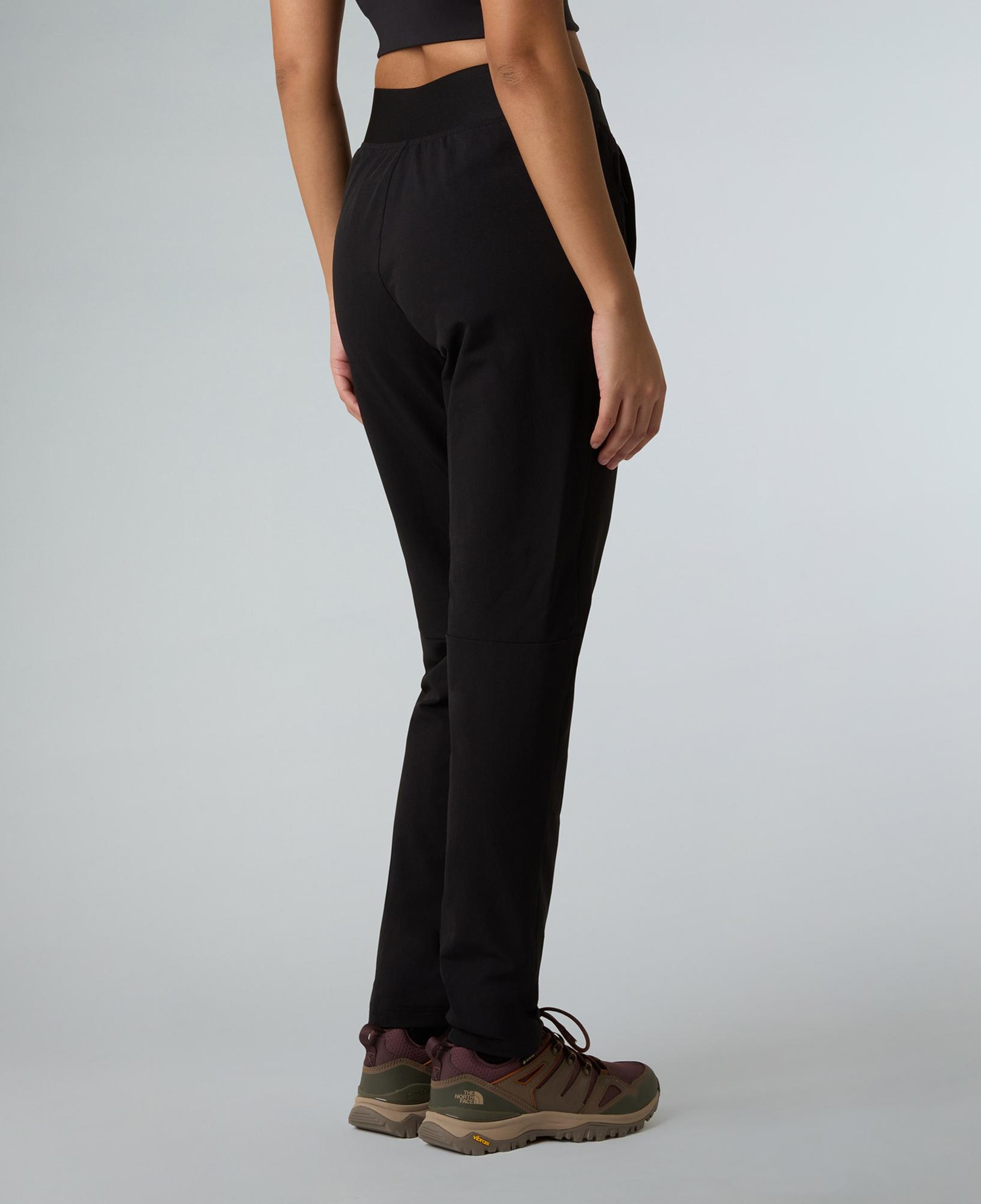 The North Face Quest Softshell Kadın Siyah Outdoor Pantolon